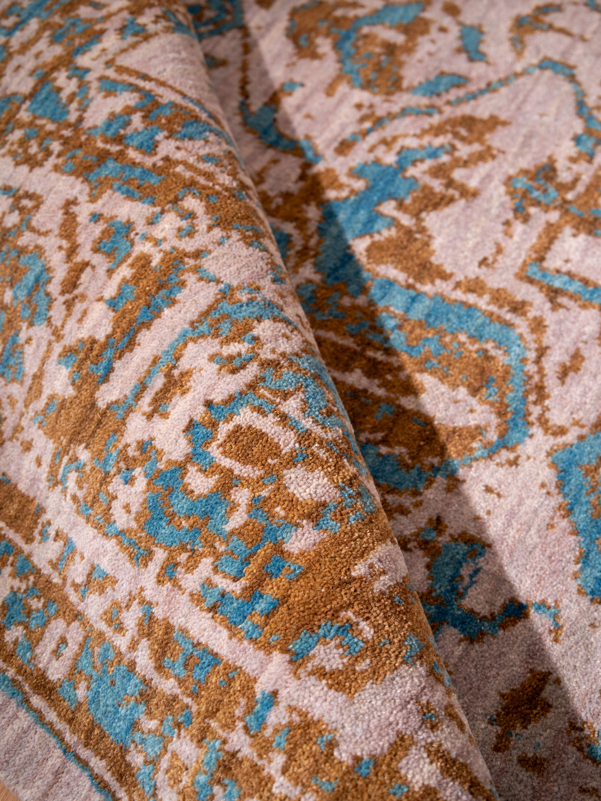 Desert Sky Hand Knotted Wool Oriental Area Rug