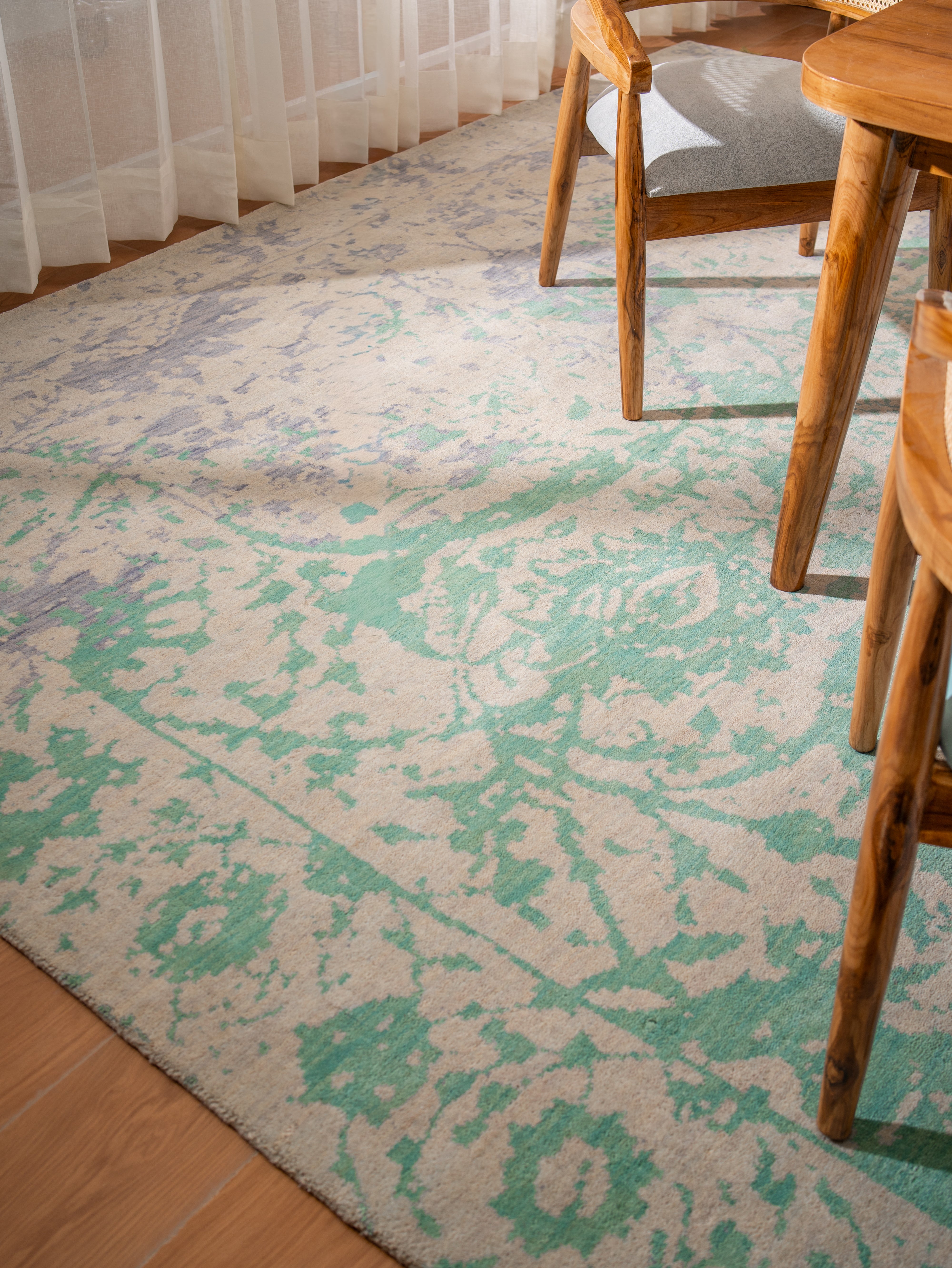Jaipur Mint Hand Knotted Oriental Area Rug