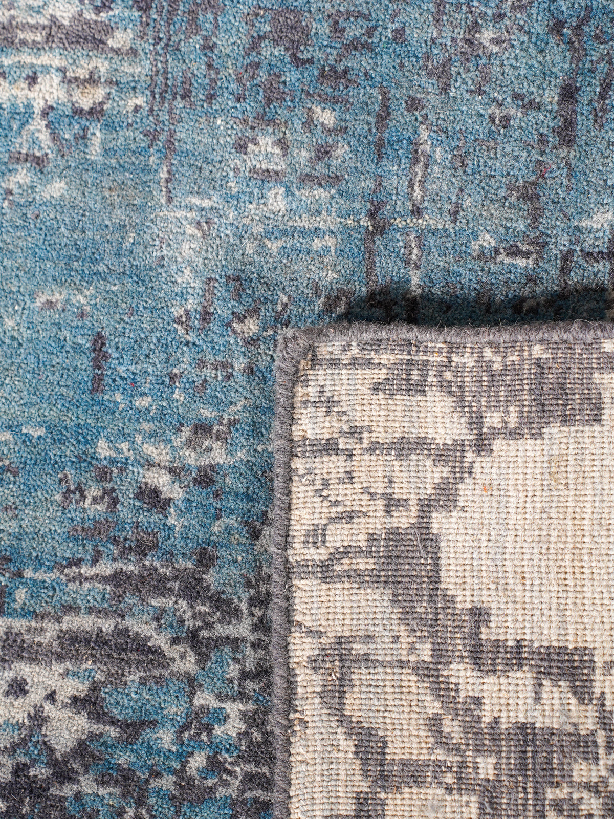 Blue Reverie Hand Knotted Wool Oriental Area Rug