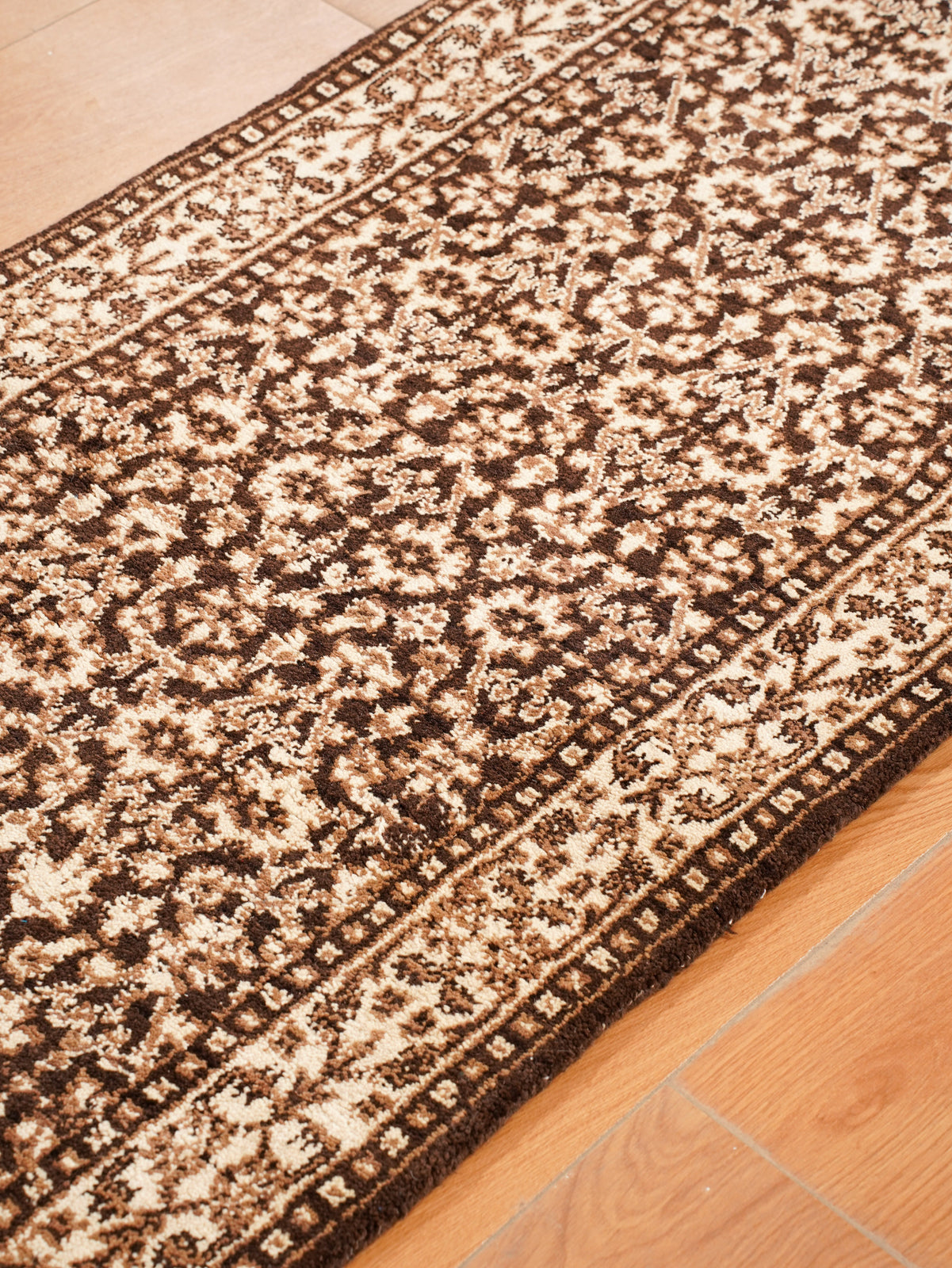 Hand Knotted Wool Oriental Area Rug – Brown & Beige Traditional Floral Pattern