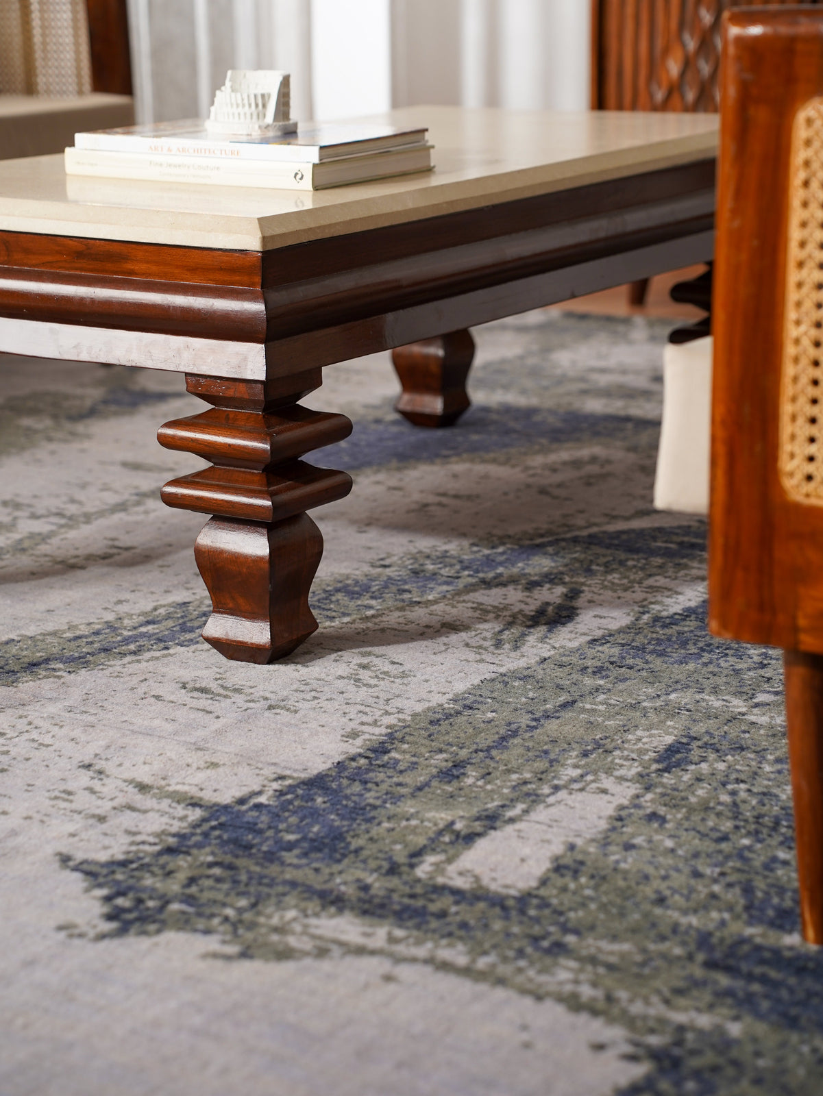 Abstract Multicolor Area Rug – Modern Artistic Design