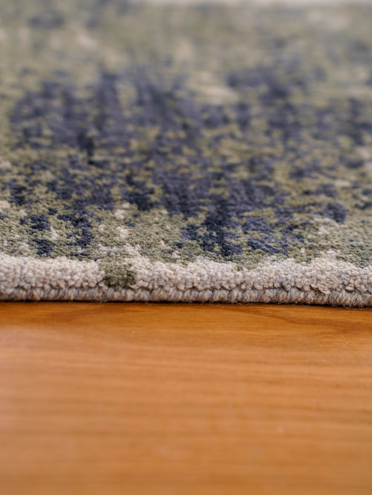 Abstract Multicolor Area Rug – Modern Artistic Design