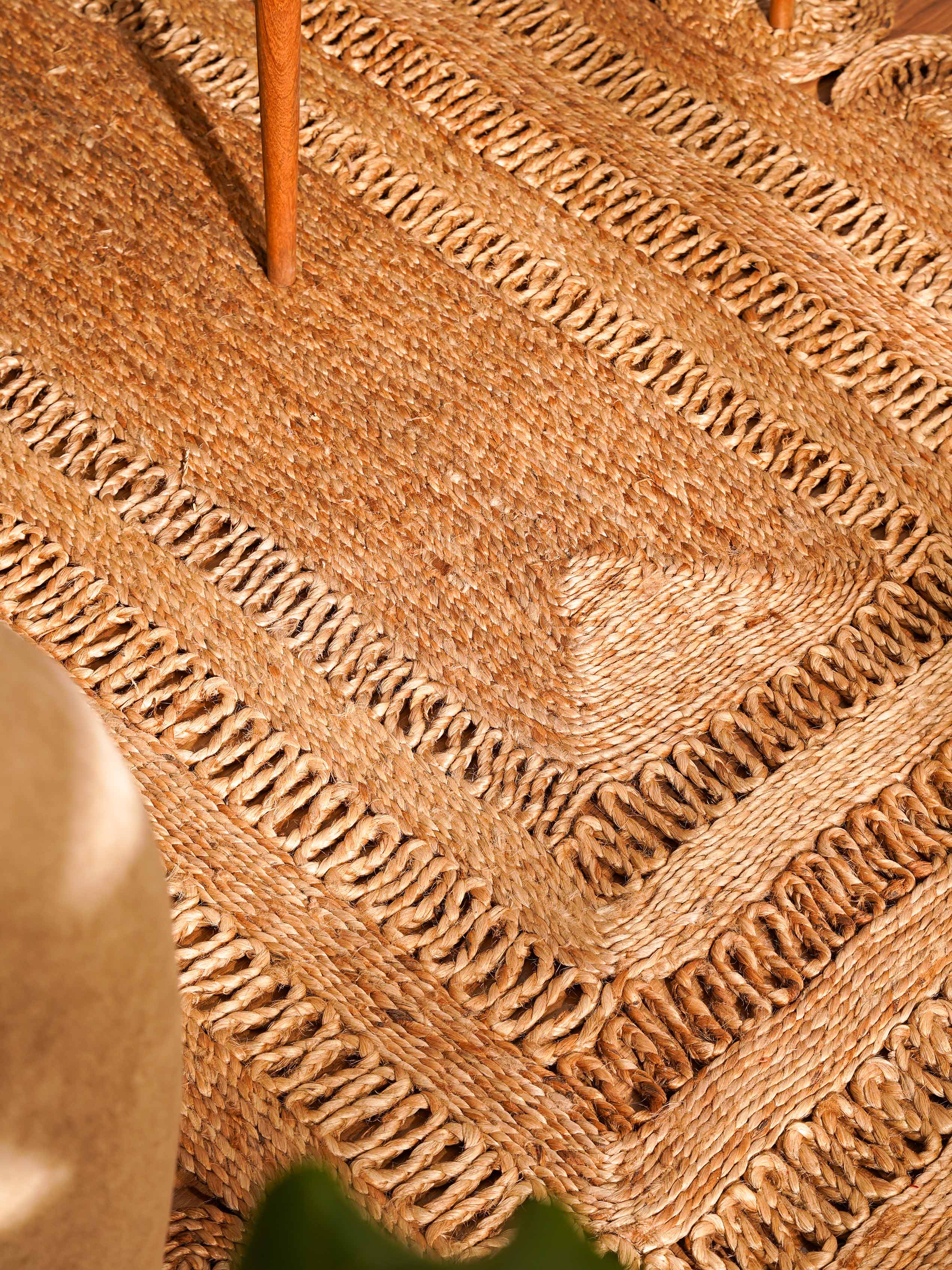 Natural Wheat Brown Handwoven Jute Rug – Flatweave Eco-Friendly Area Rug in Round, Rectangle & Square