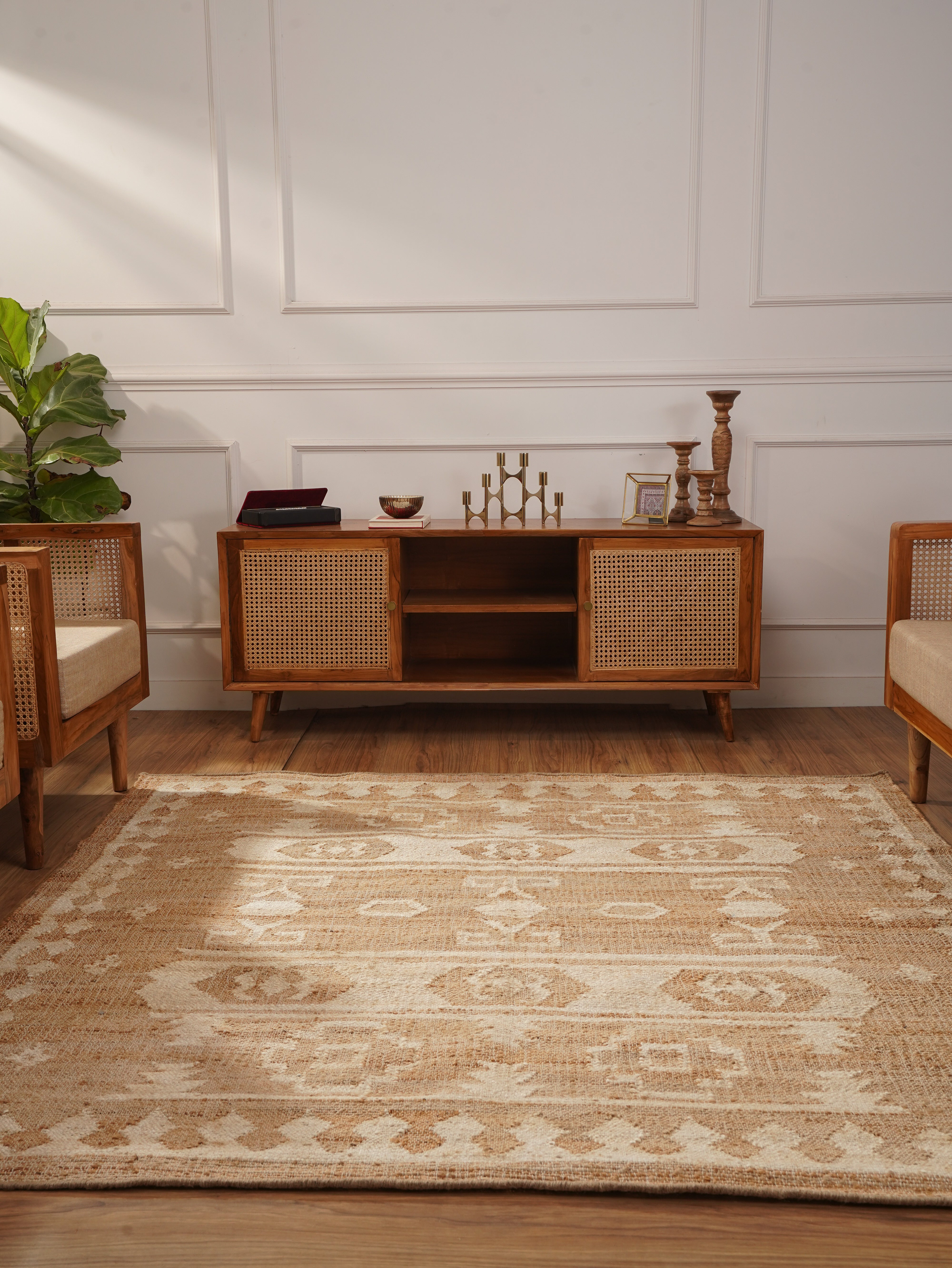 Chakrika Flat Weave Kilim Jute Rug