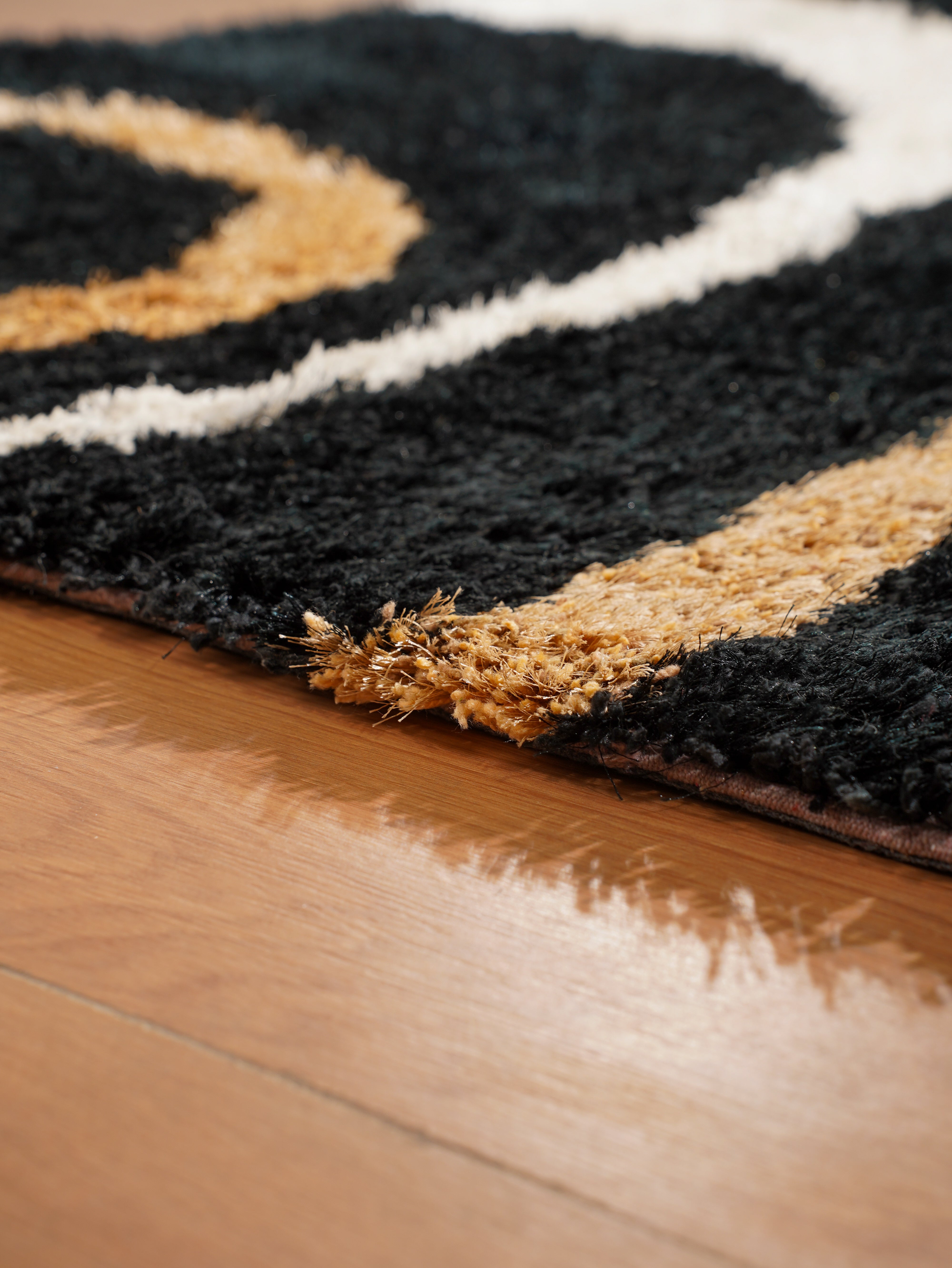Girik Hand Tufted Shag Rug