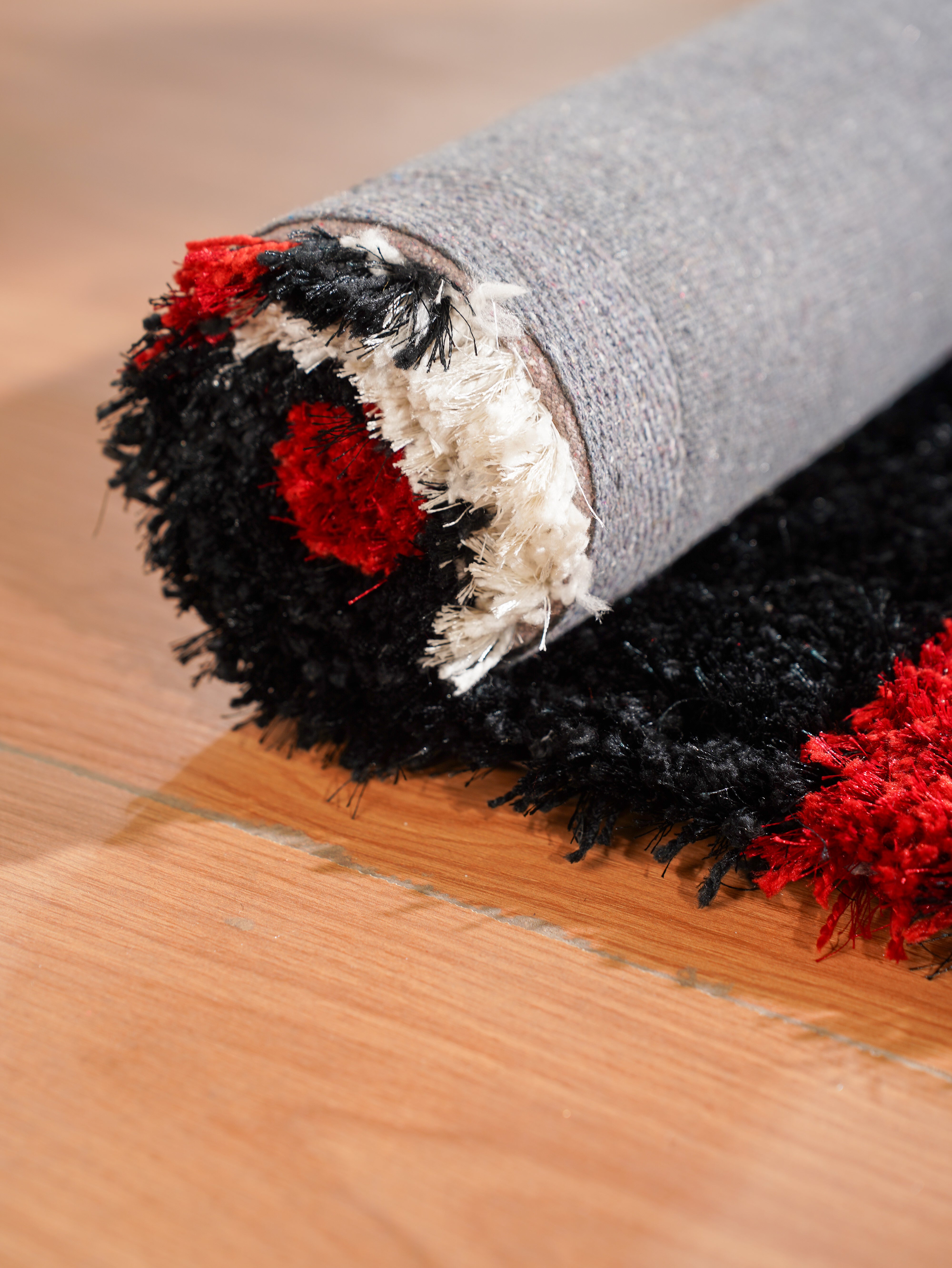 Moden Polyester Hand Tufted Shag Rug
