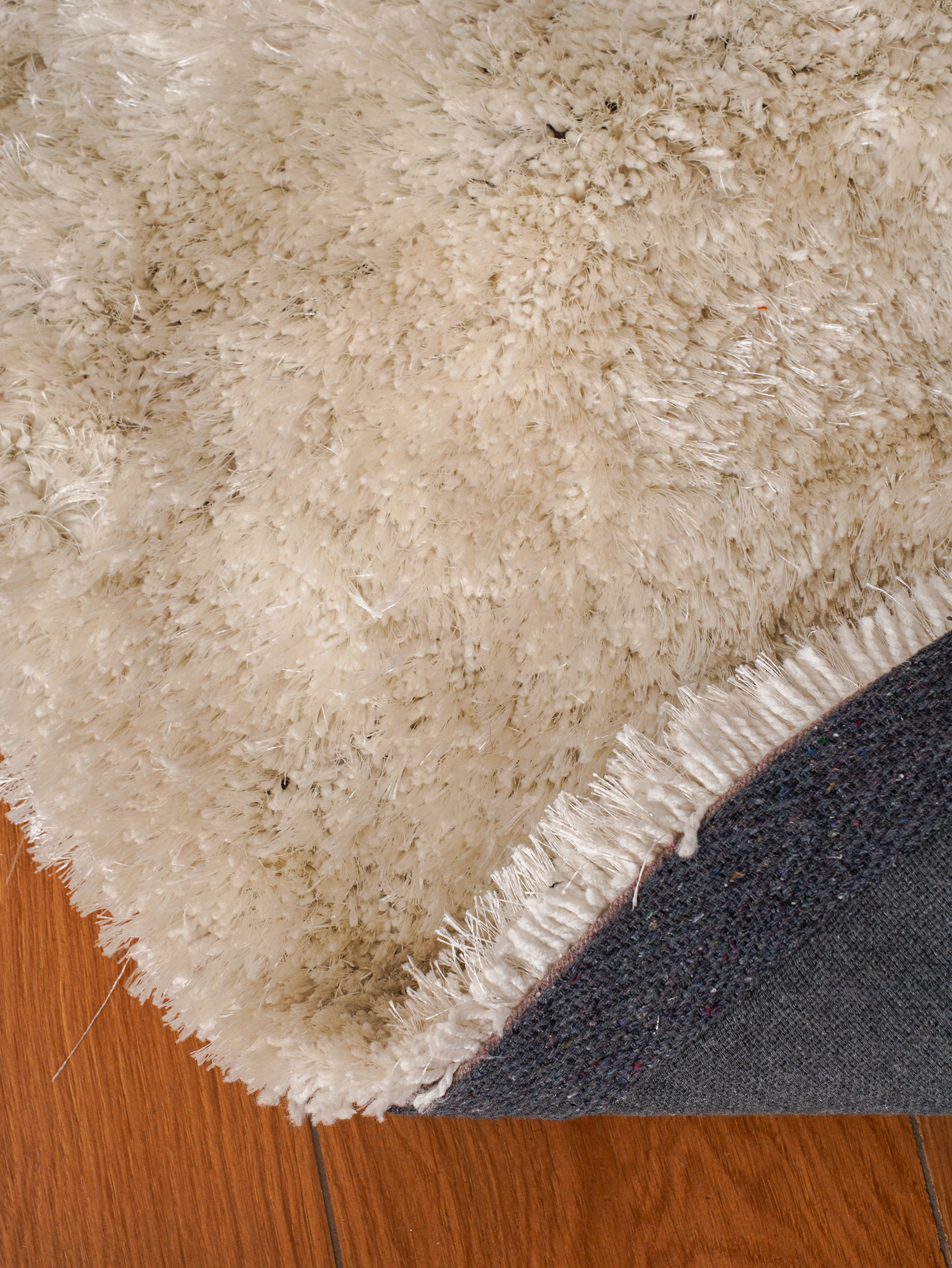White Hand Tufted Shag Polyester Rug