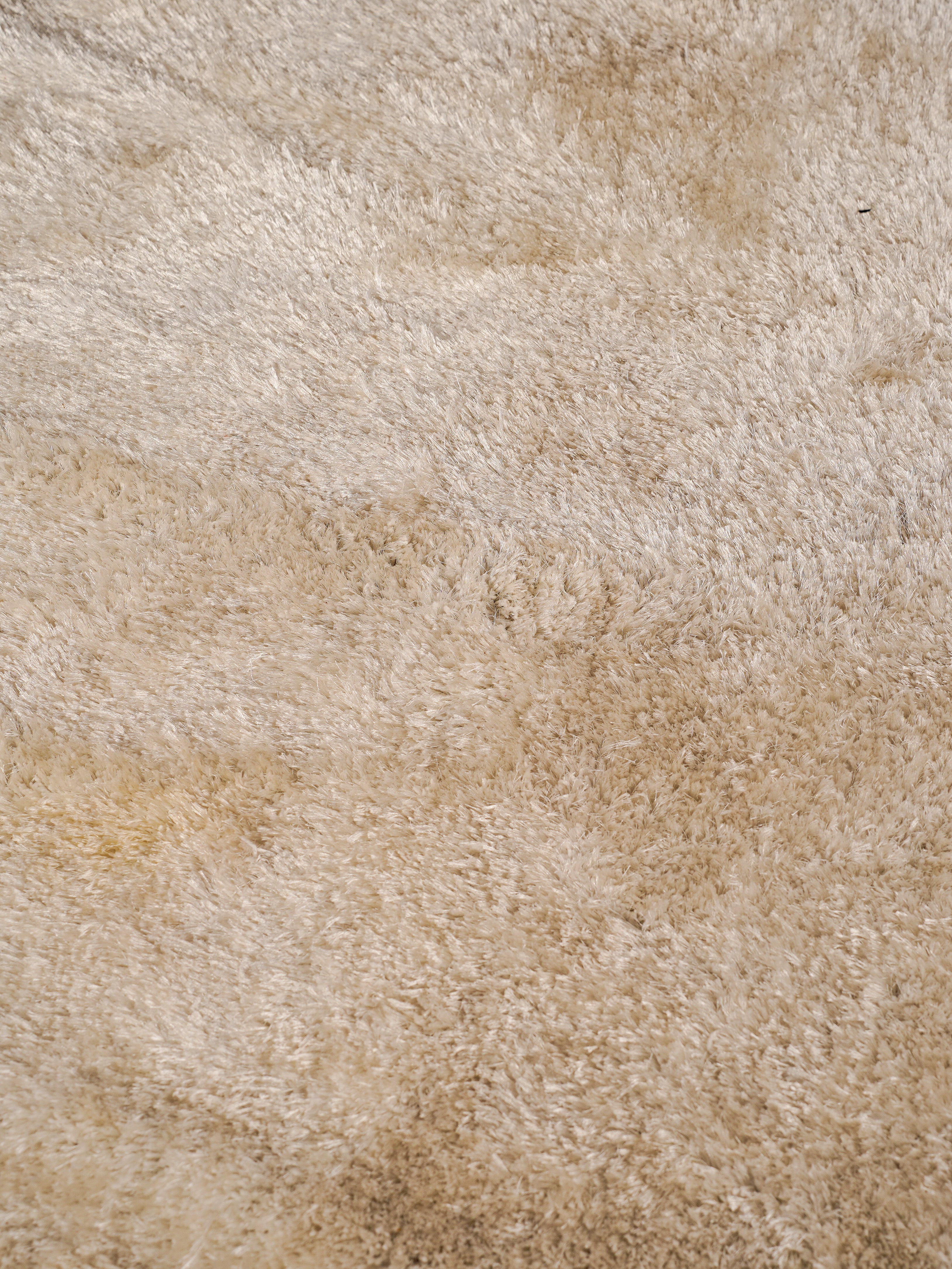 White Hand Tufted Shag Polyester Rug