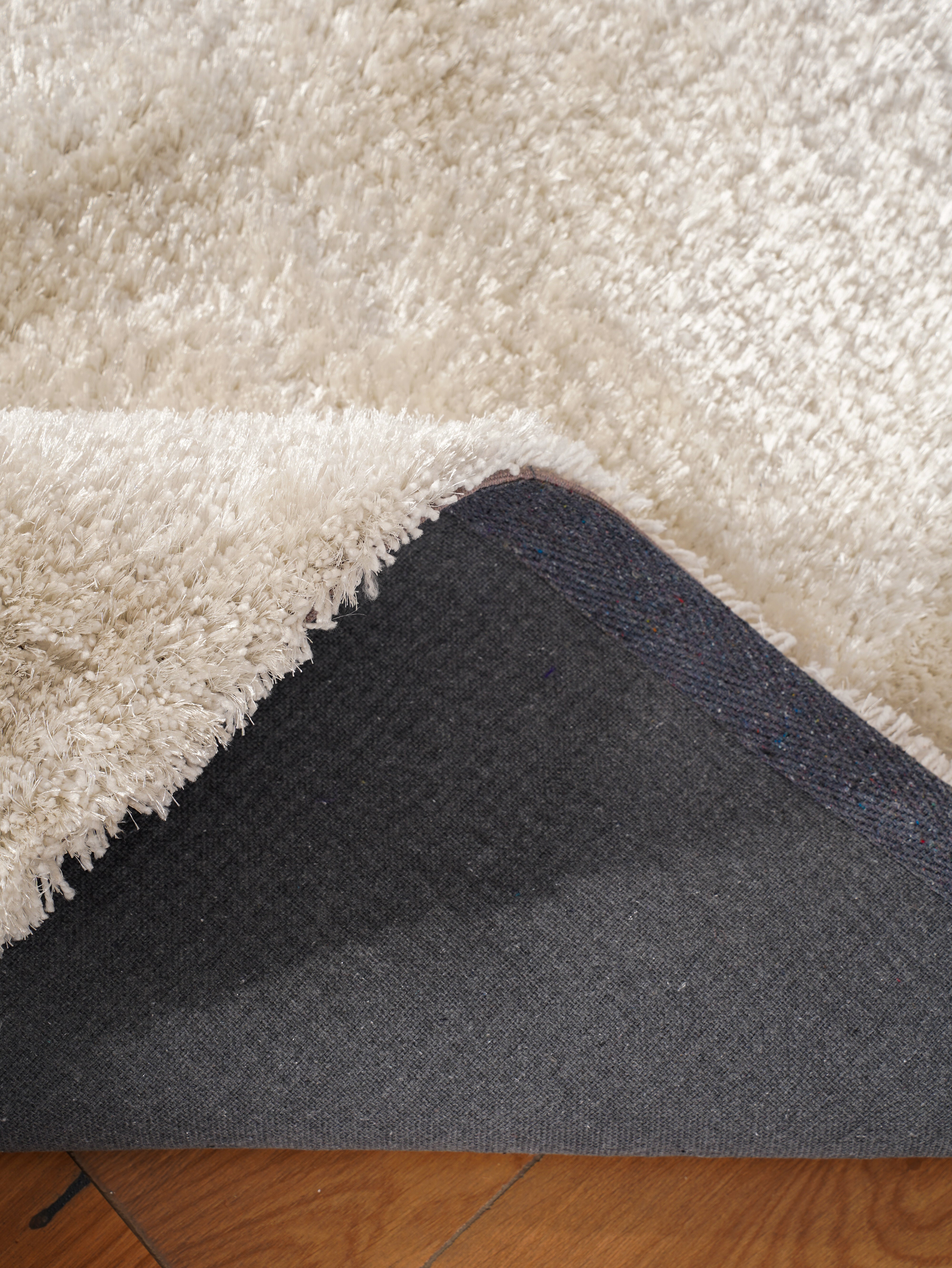 White Hand Tufted Shag Polyester Rug