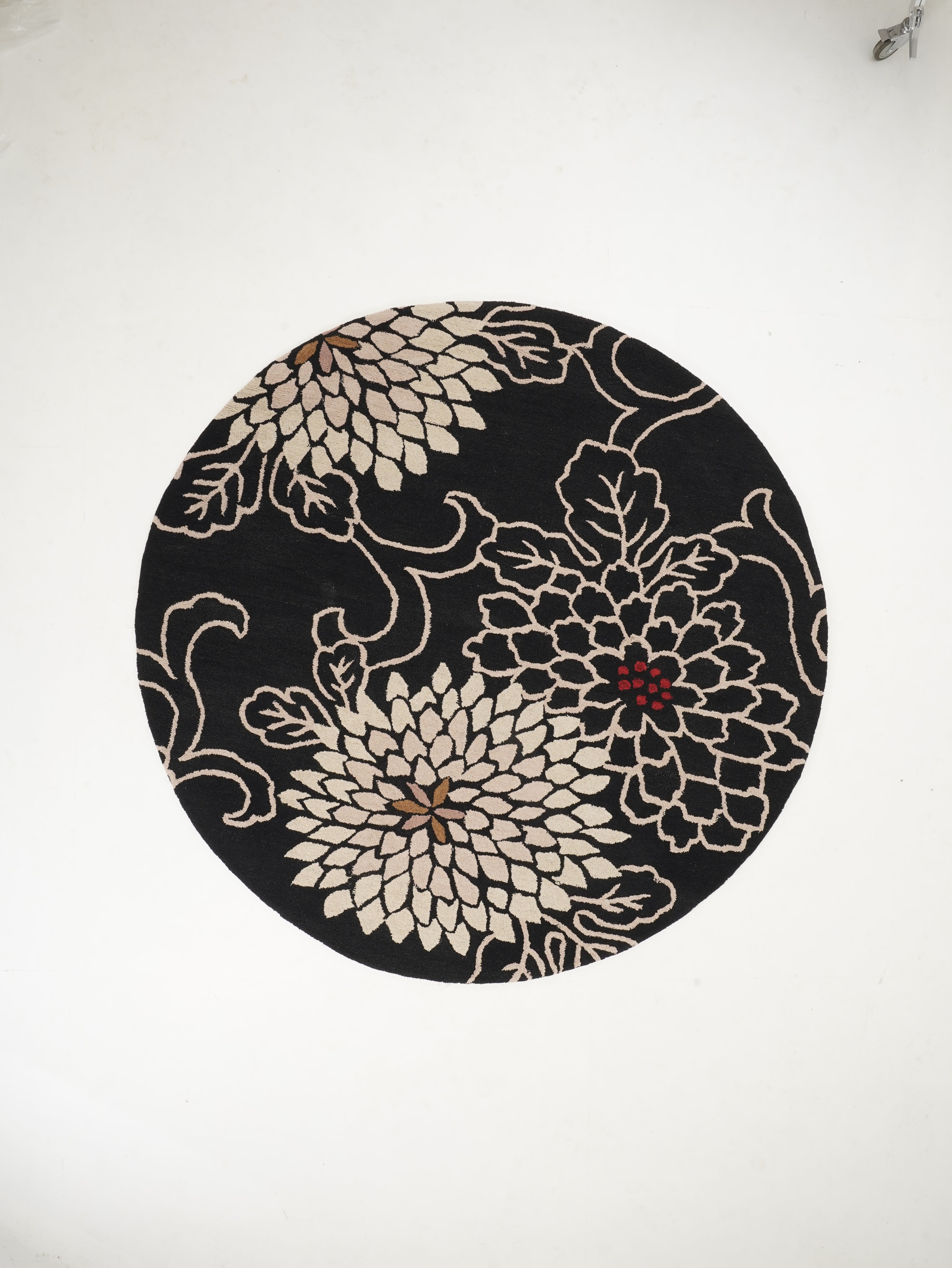 Zahira Hand Tufted Oriental Area Rug