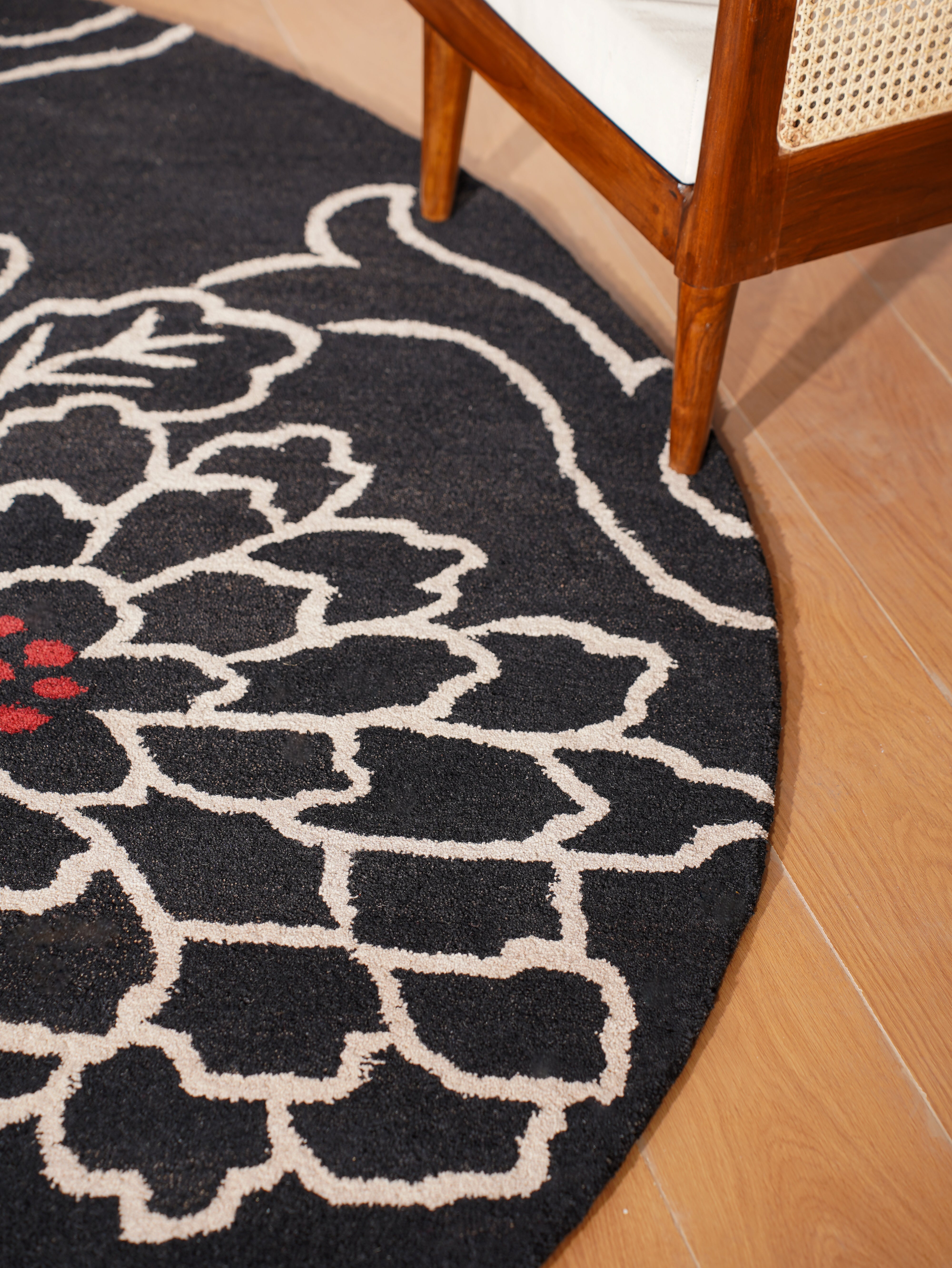 Zahira Hand Tufted Oriental Area Rug