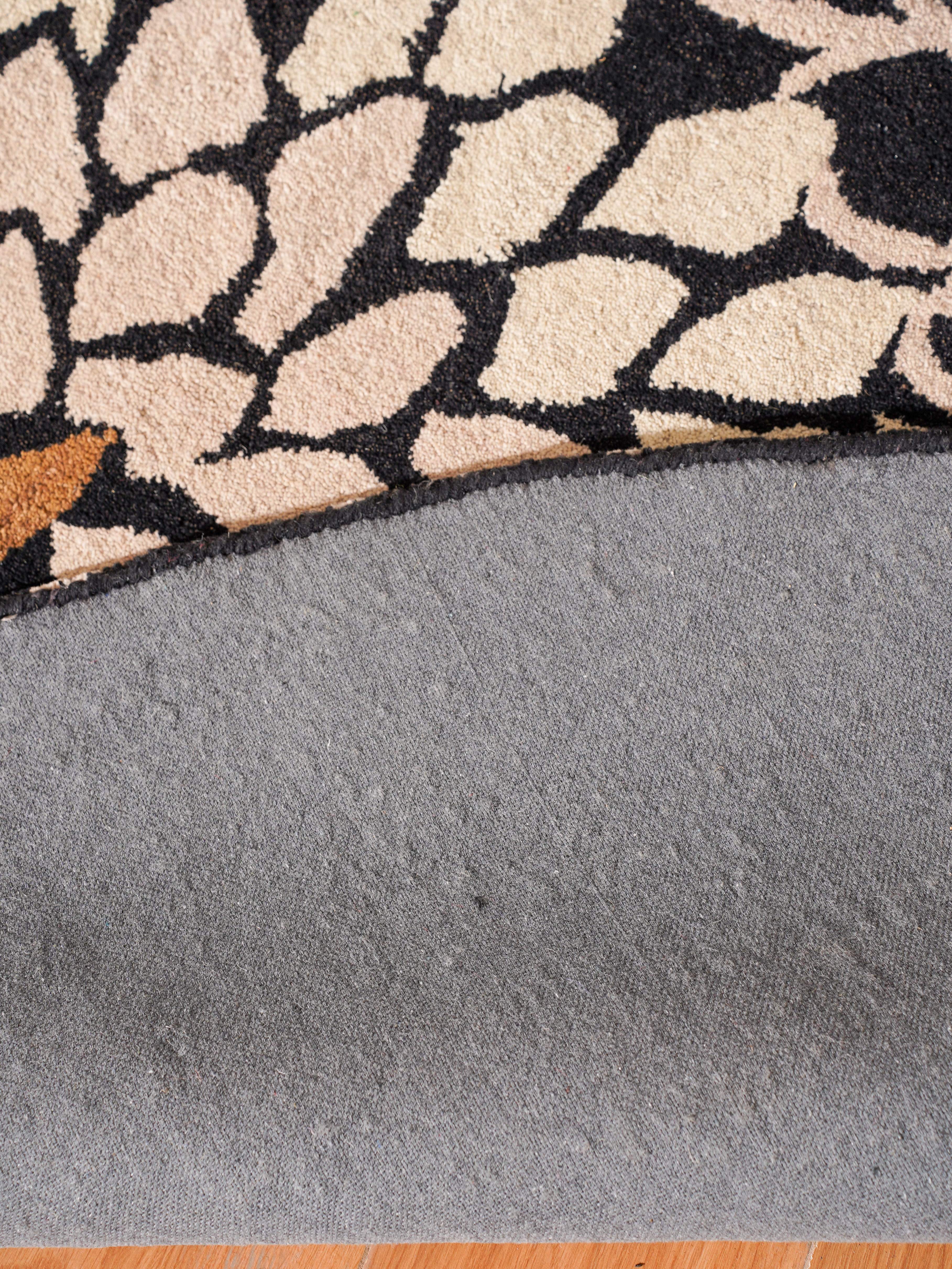 Zahira Hand Tufted Oriental Area Rug
