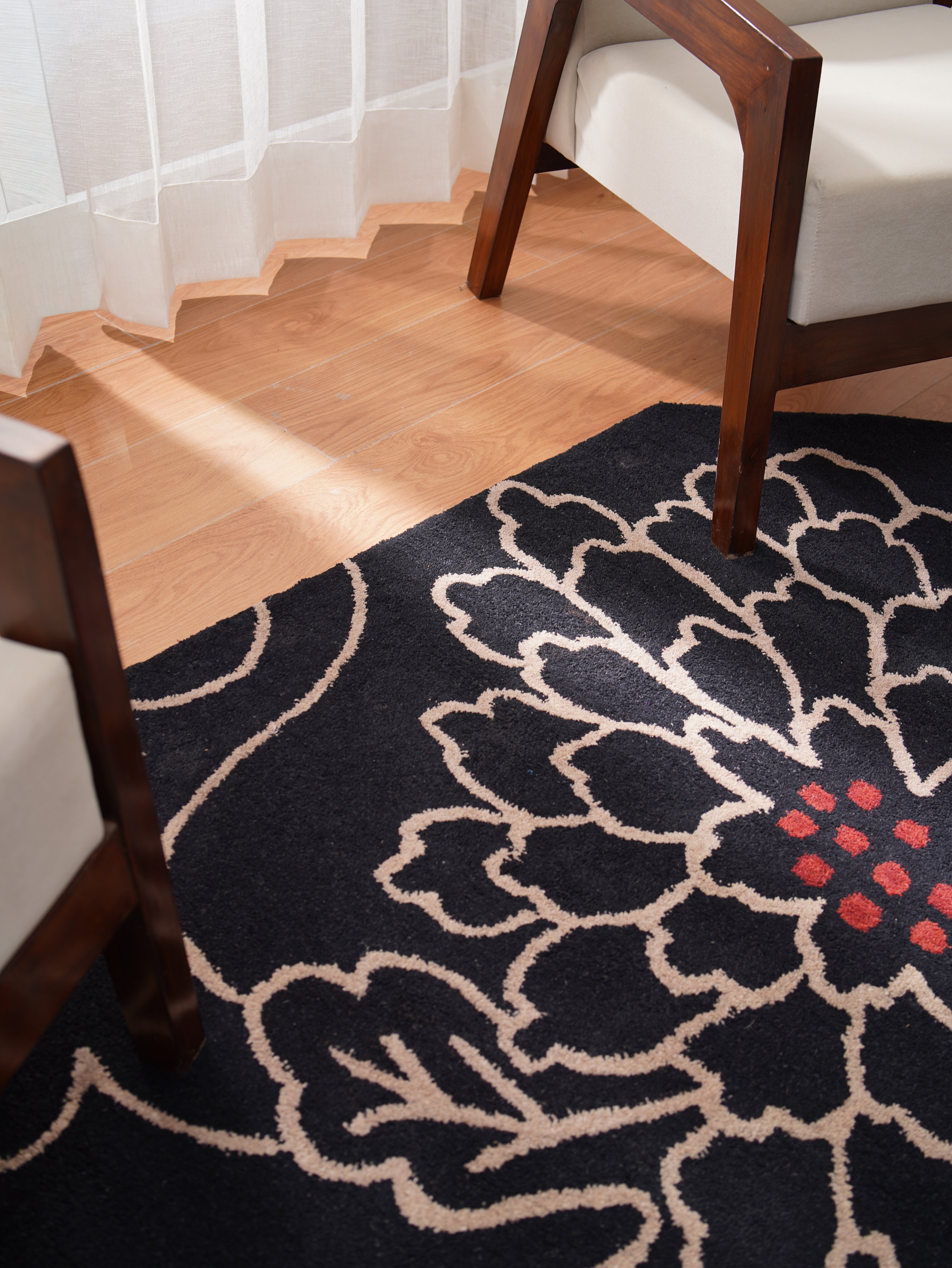 Zahira Hand Tufted Oriental Area Rug