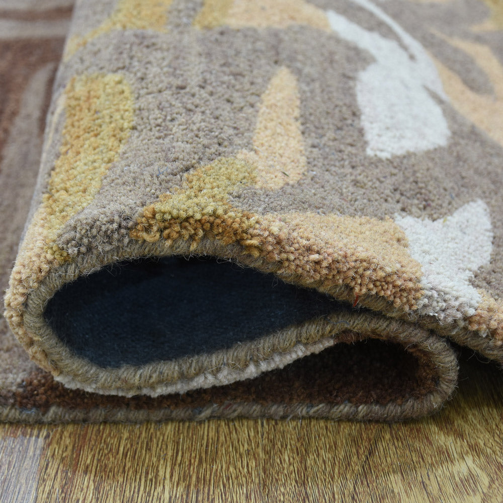 Wyrah Hand Tufted Wool Area Rug