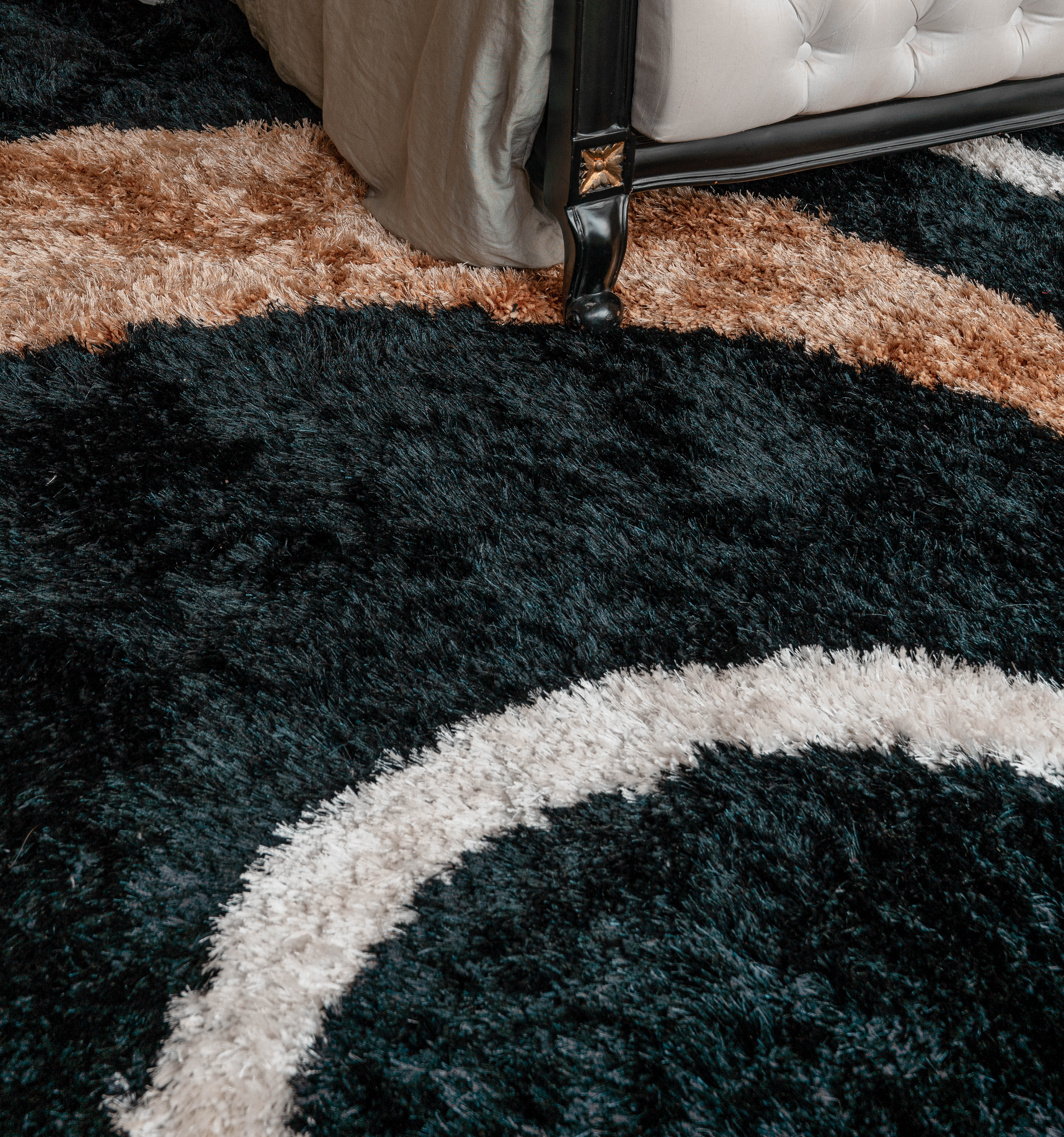 Girik Hand Tufted Shag Rug