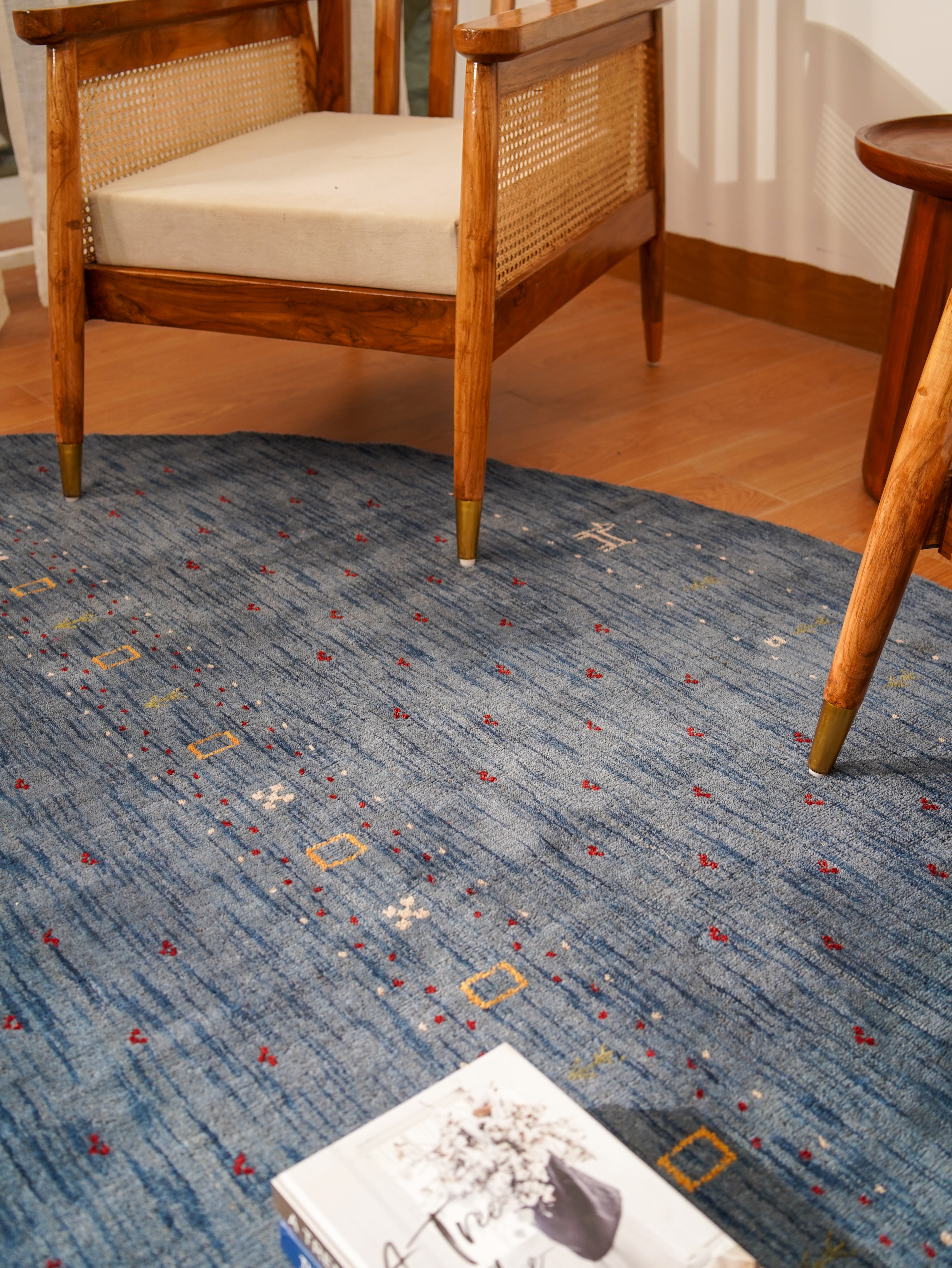 Kian Hand Knotted Wool Area Rug