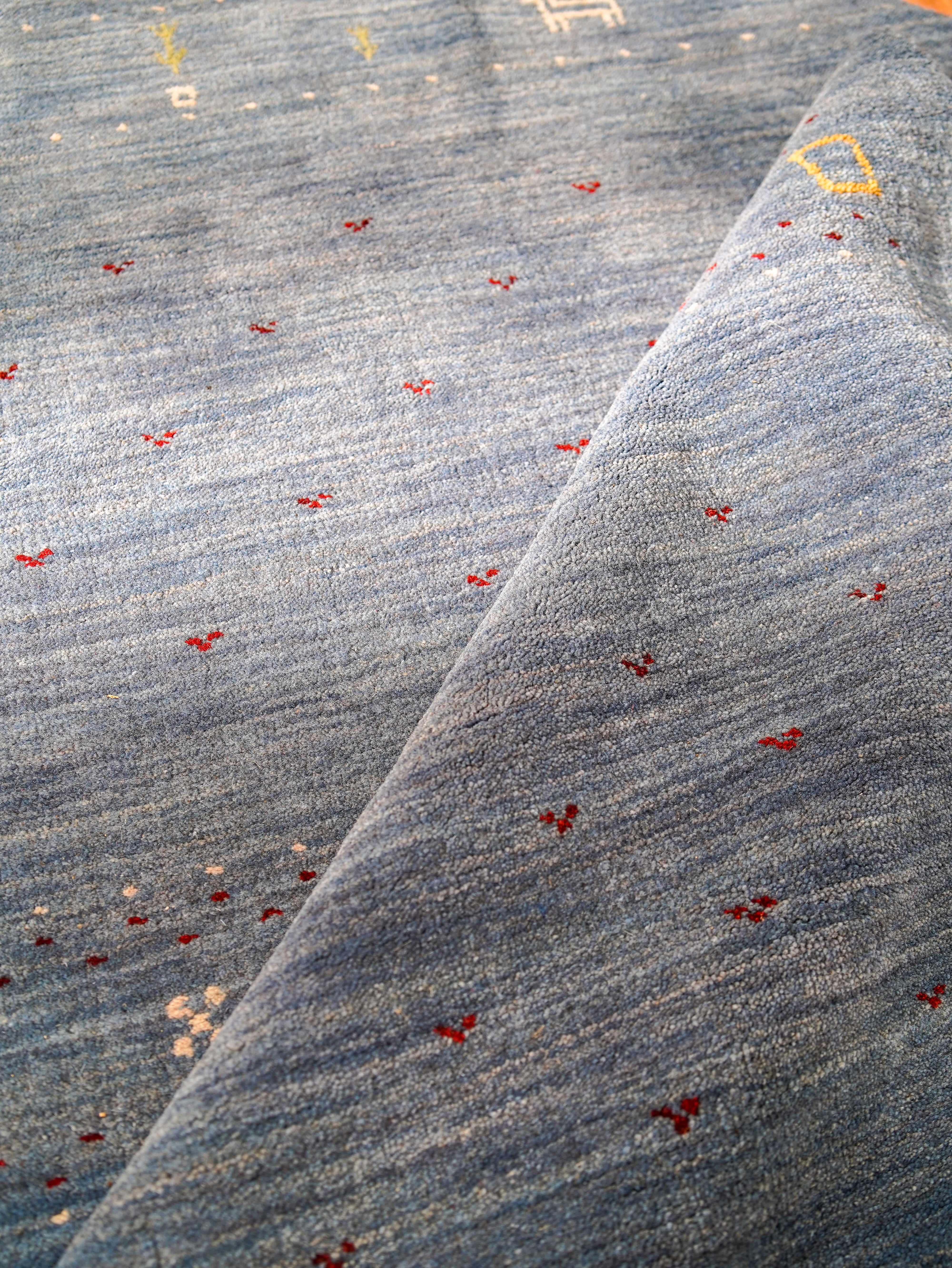 Kian Hand Knotted Wool Area Rug