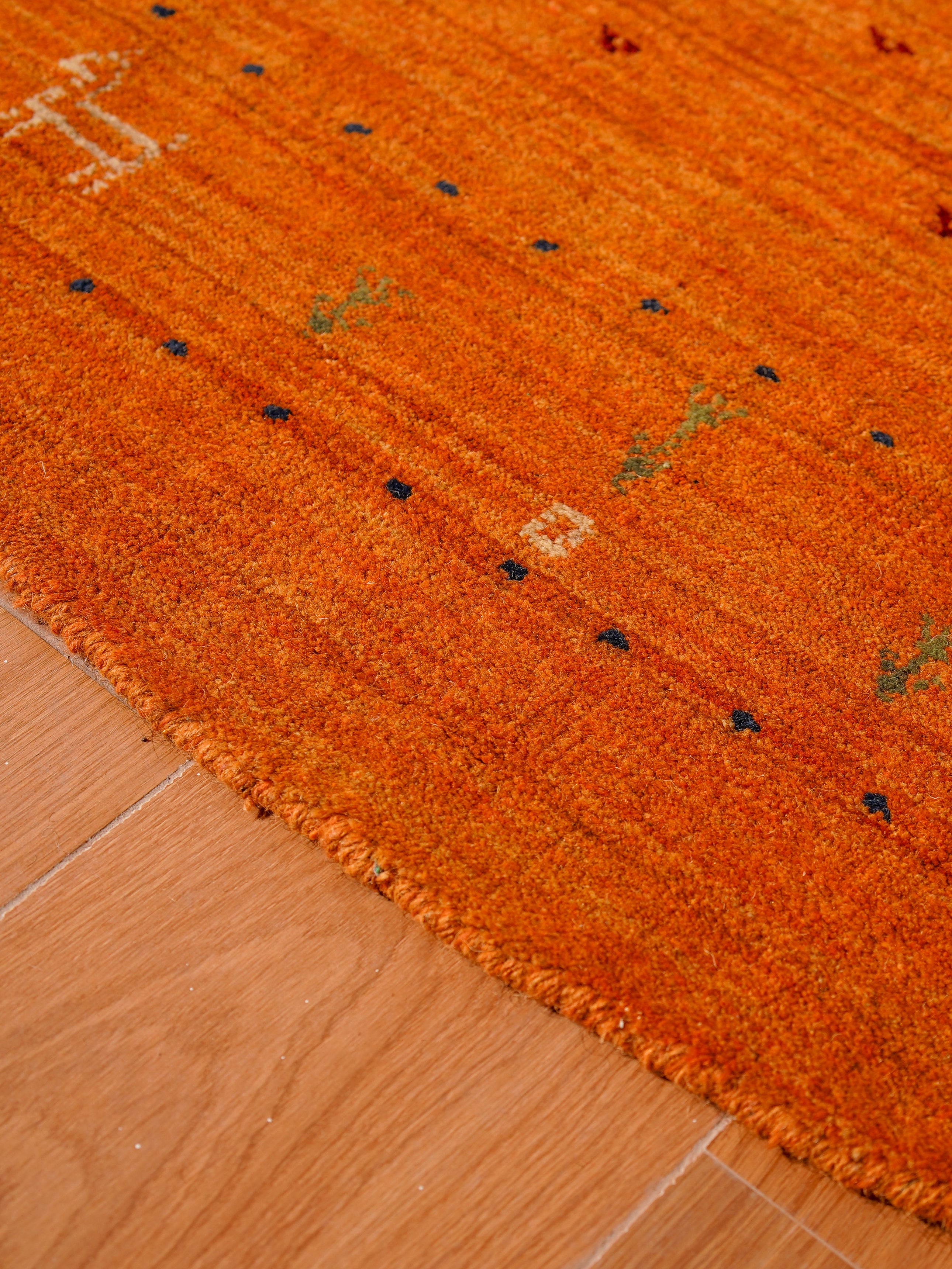 Kian Hand Knotted Wool Area Rug