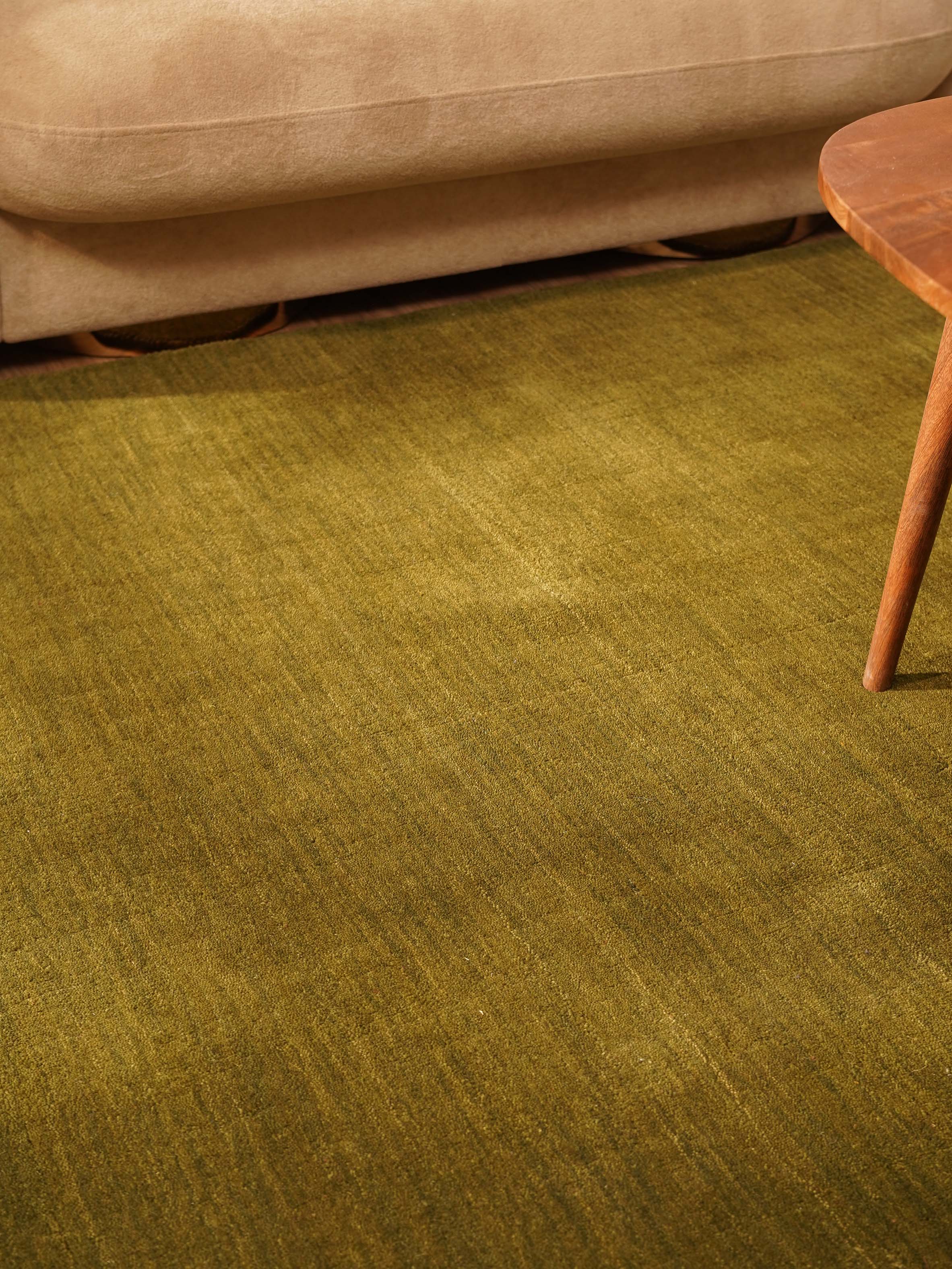 Plain Hand Knotted Wool Rug