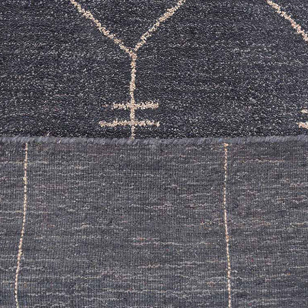 Vedika Hand Knotted Silk Blue Area Rug