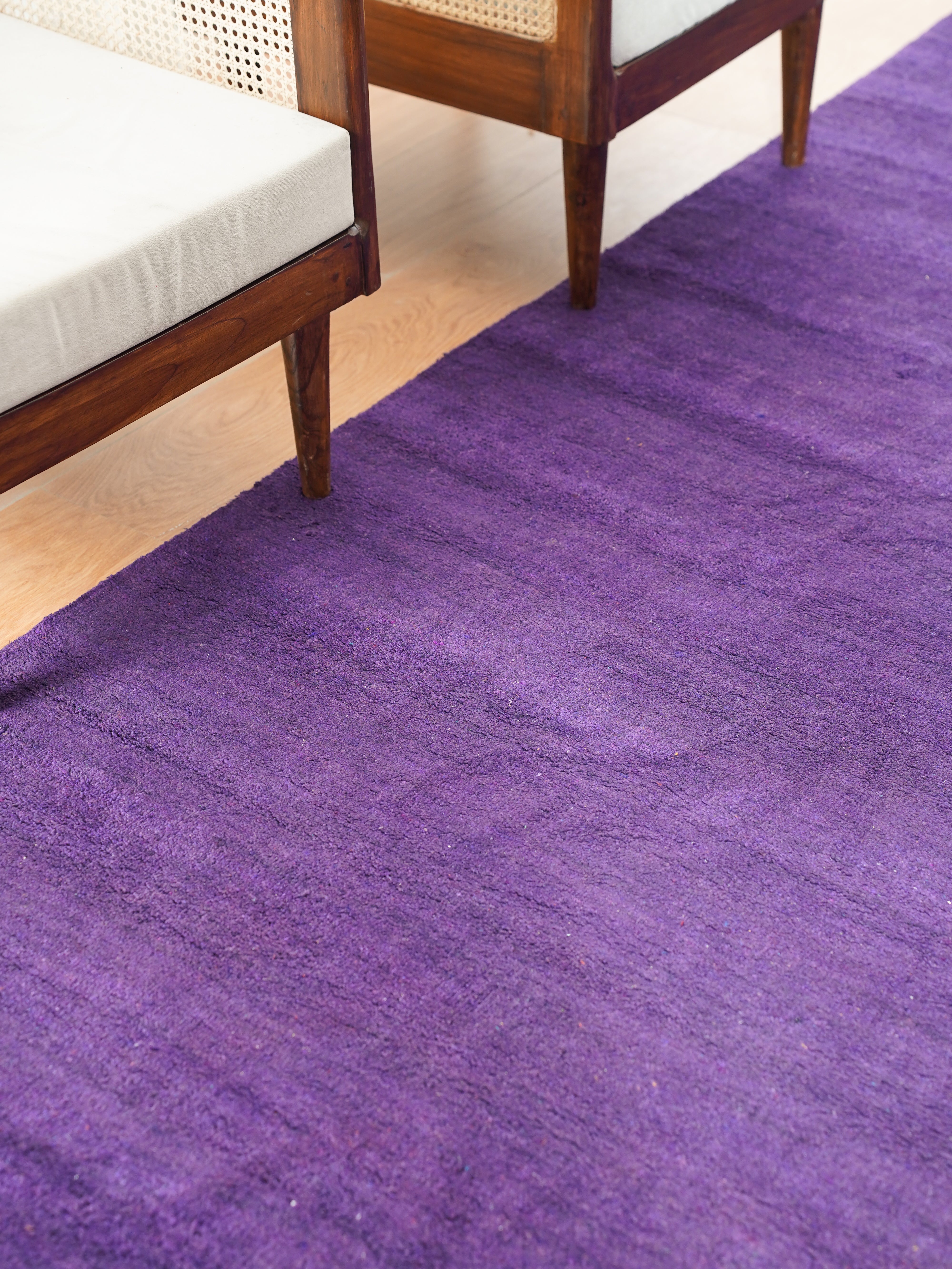 Solid Hand Knotted Silk & Wool Rug
