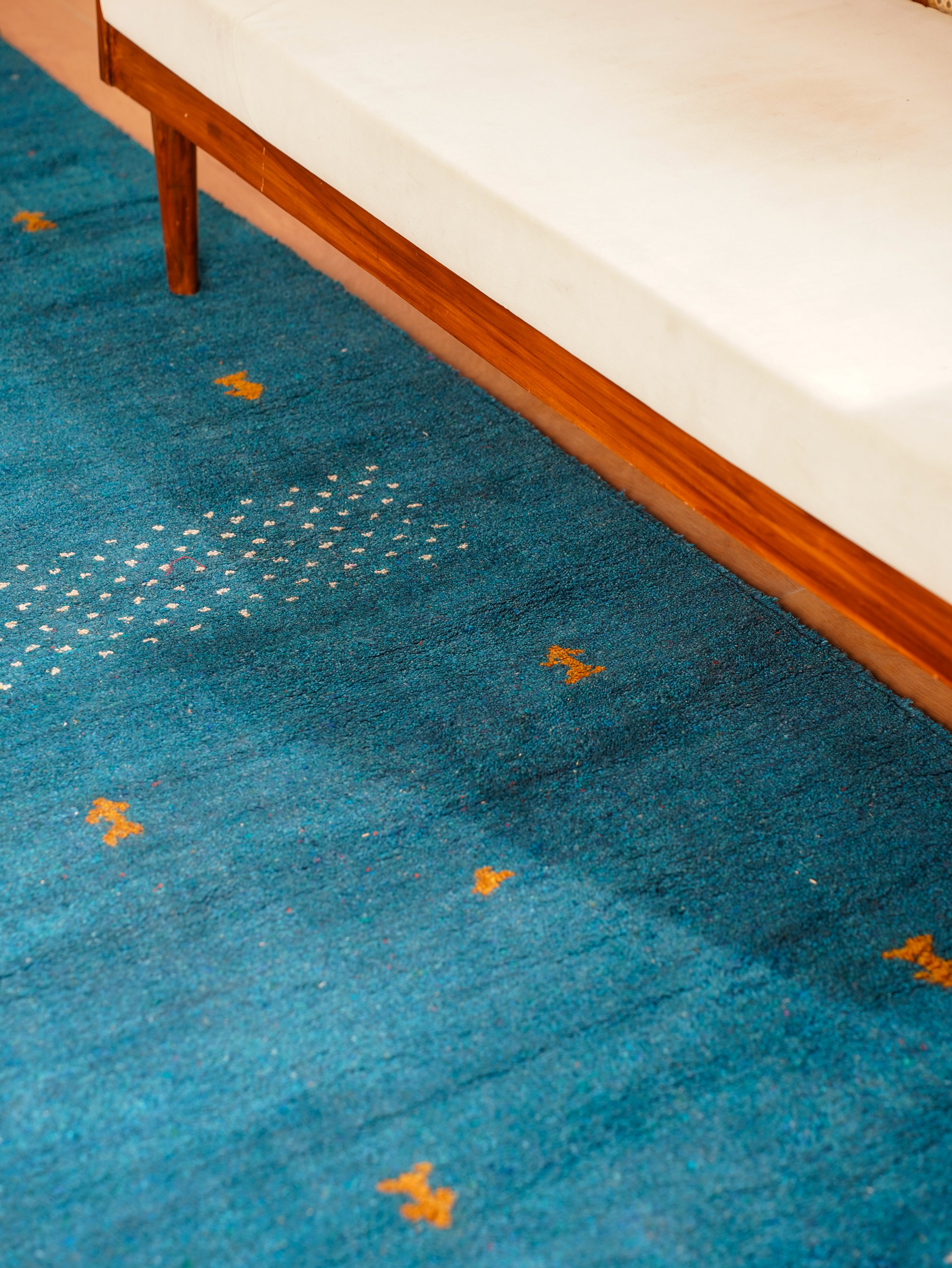 Zoe Hand Knotted Silk & Wool Area Rug