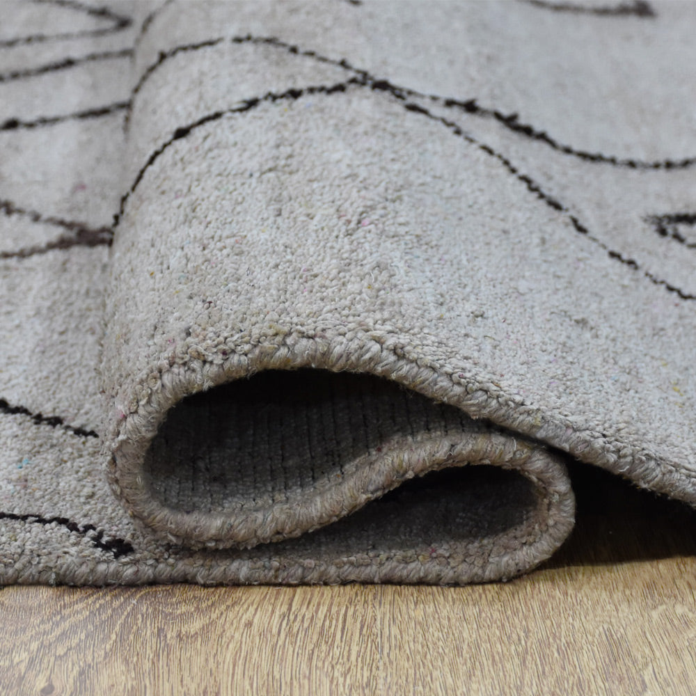 Niseko Hand Knotted Loom Silk Mix Area Rug