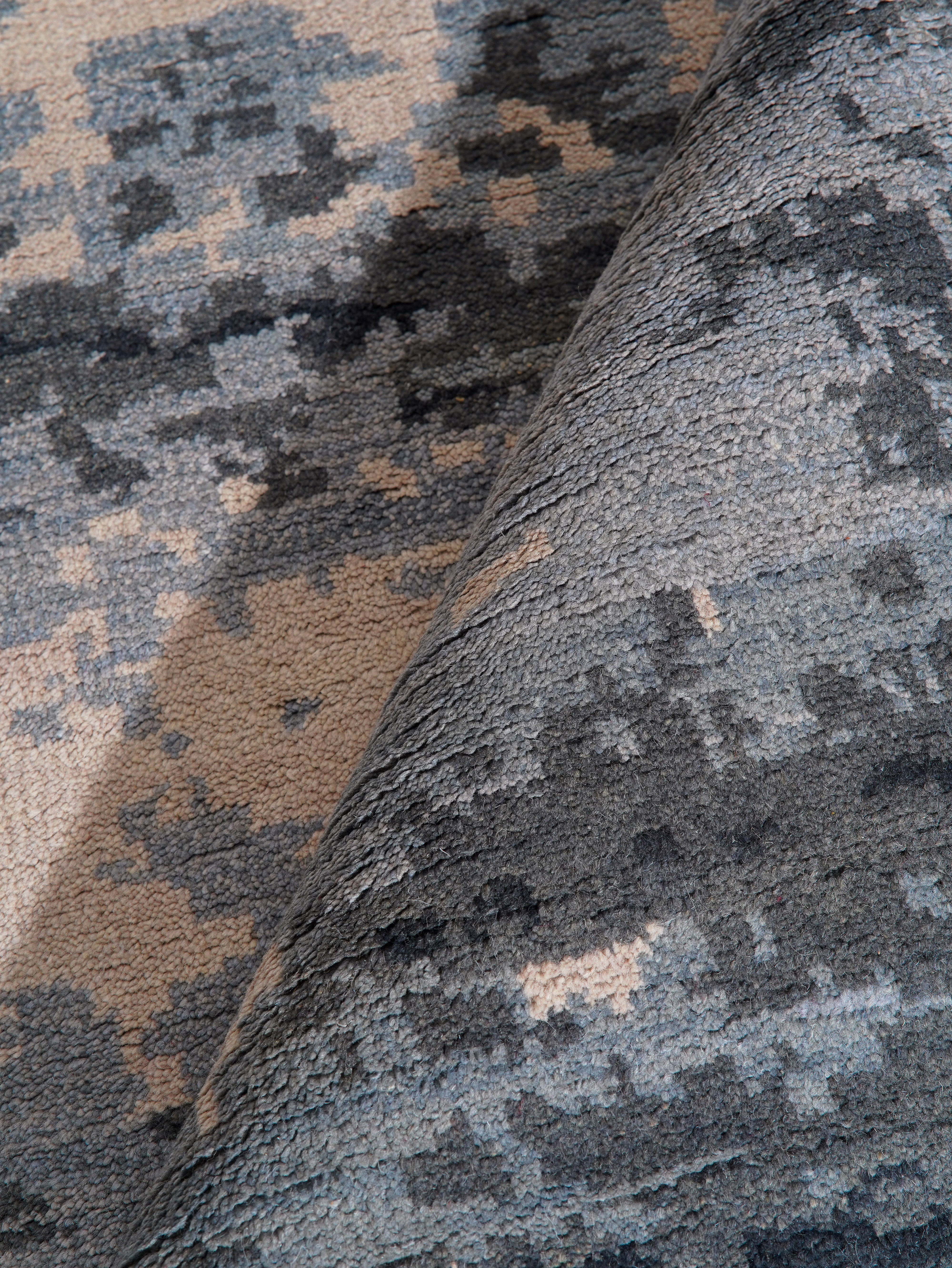 Drift Hand Knotted Wool Area Rug