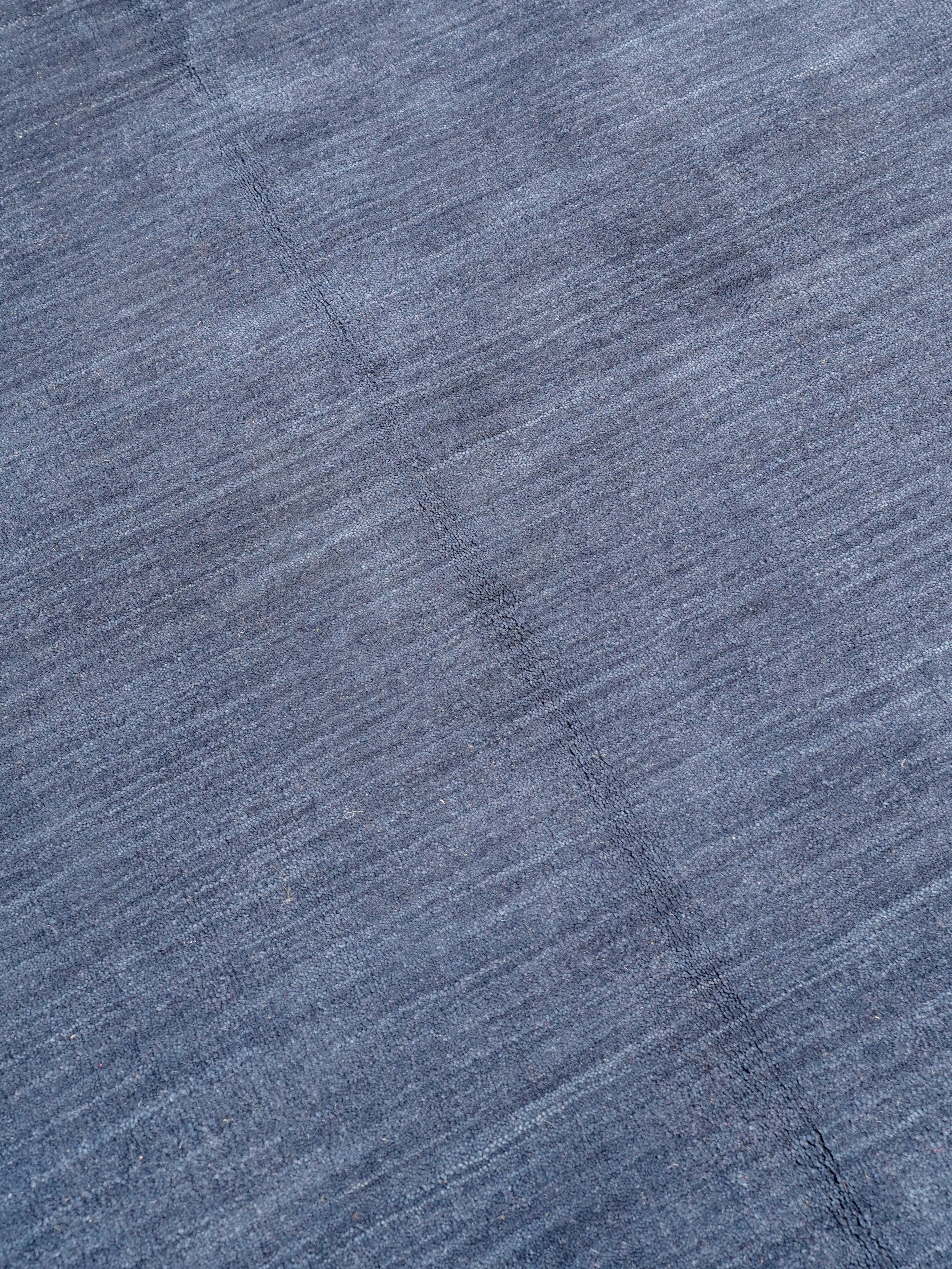 Luxury Hand-Knotted Solid Area Rug – Timeless Modern Design