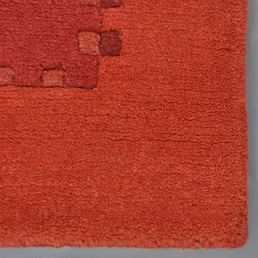 Leon Hand Knotted Tibbati Wool Area Rug
