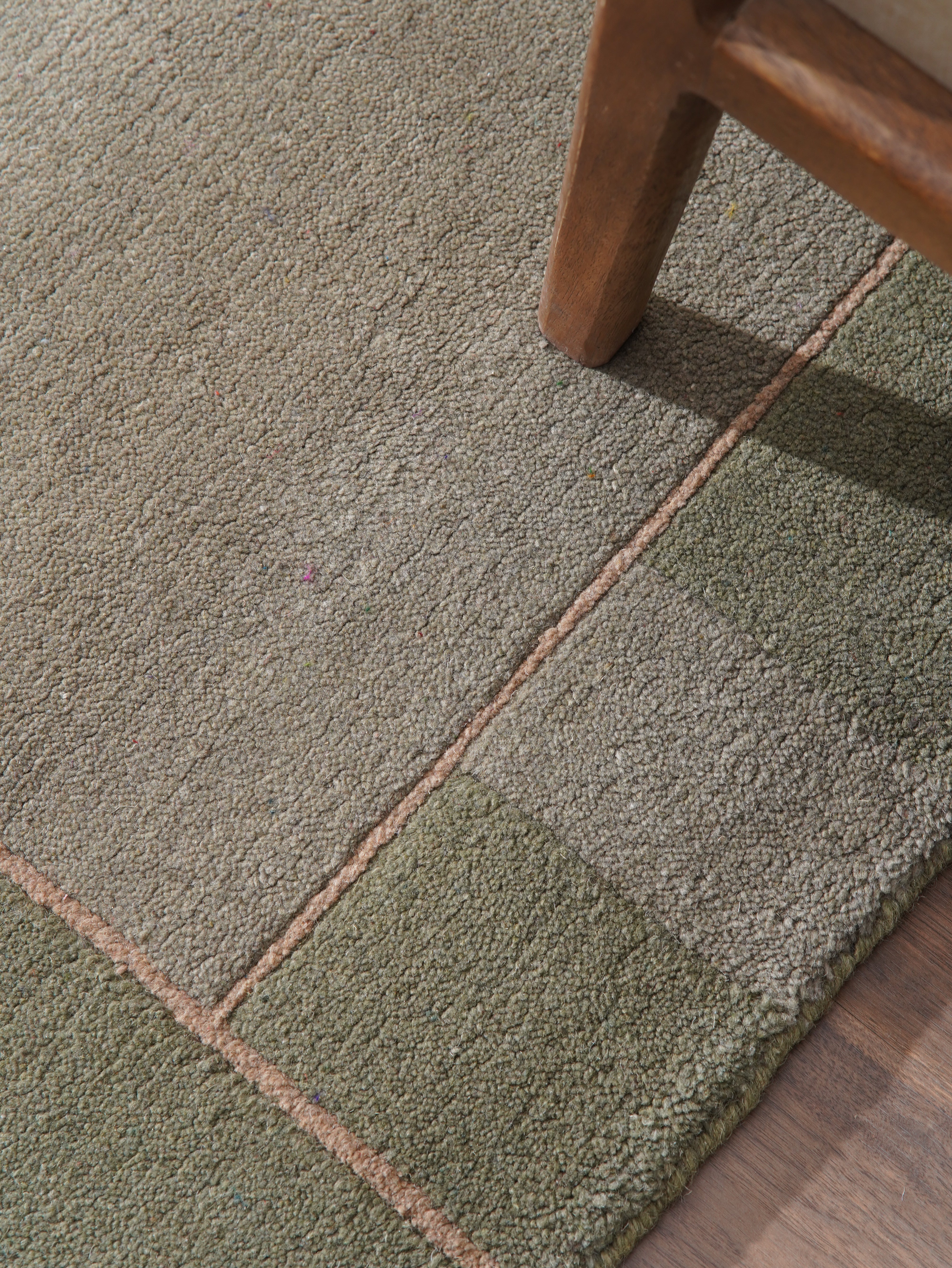 Iris Hand Knotted Tibbati Wool Rug