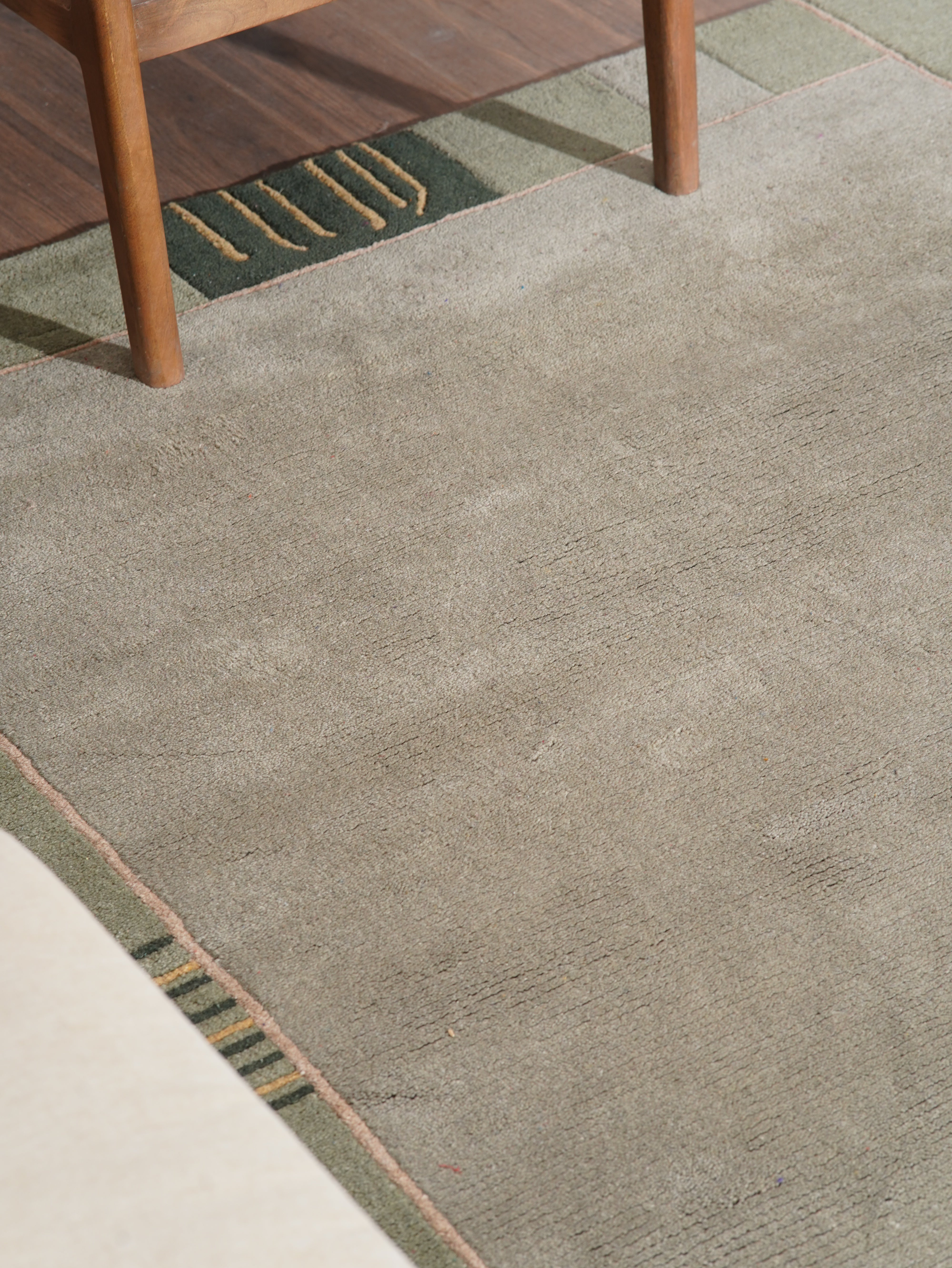 Iris Hand Knotted Tibbati Wool Rug