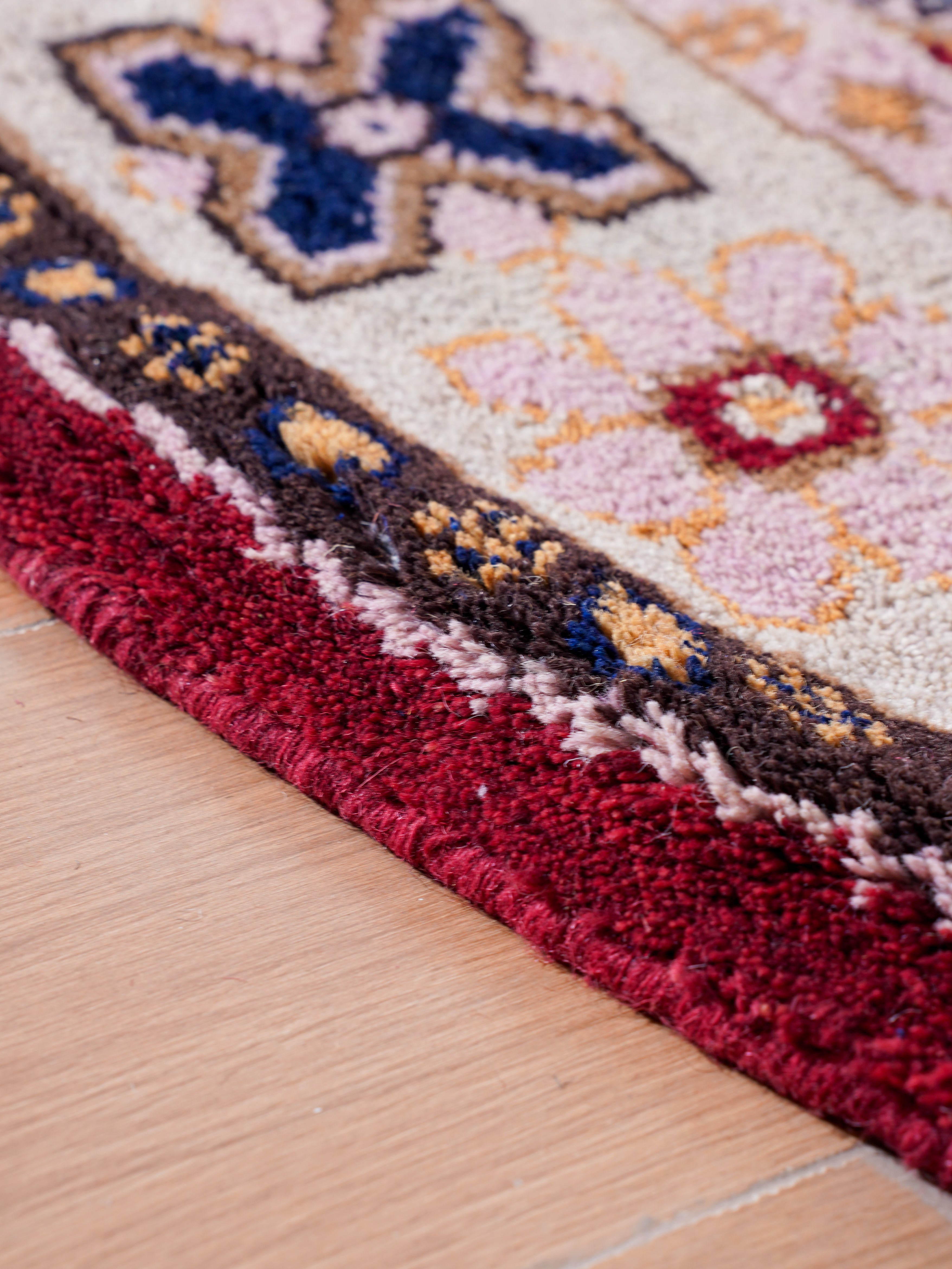 Veerana Hand Knotted Oriental Area Rug