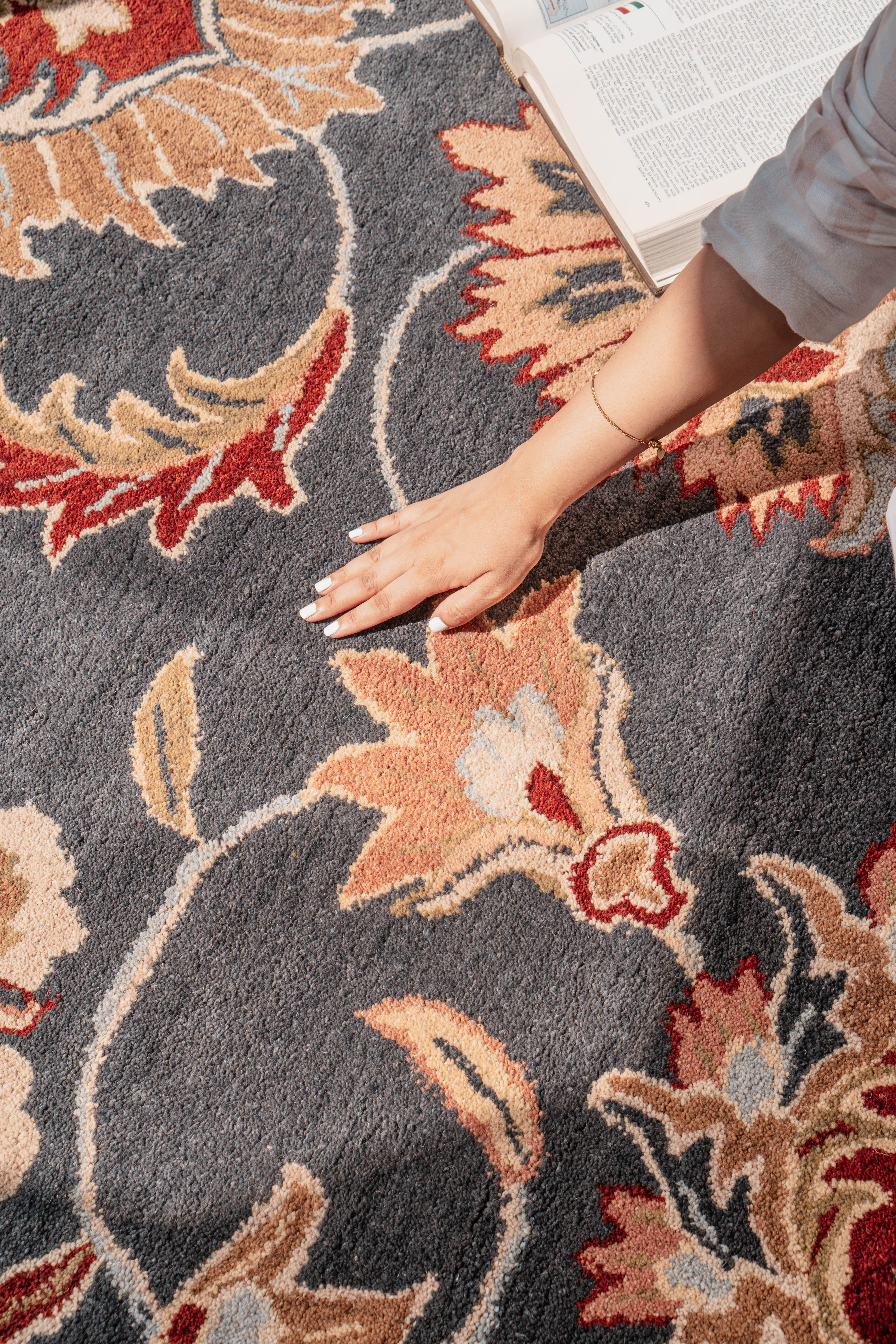 Ankura Hand Tufted Oriental Wool Rug