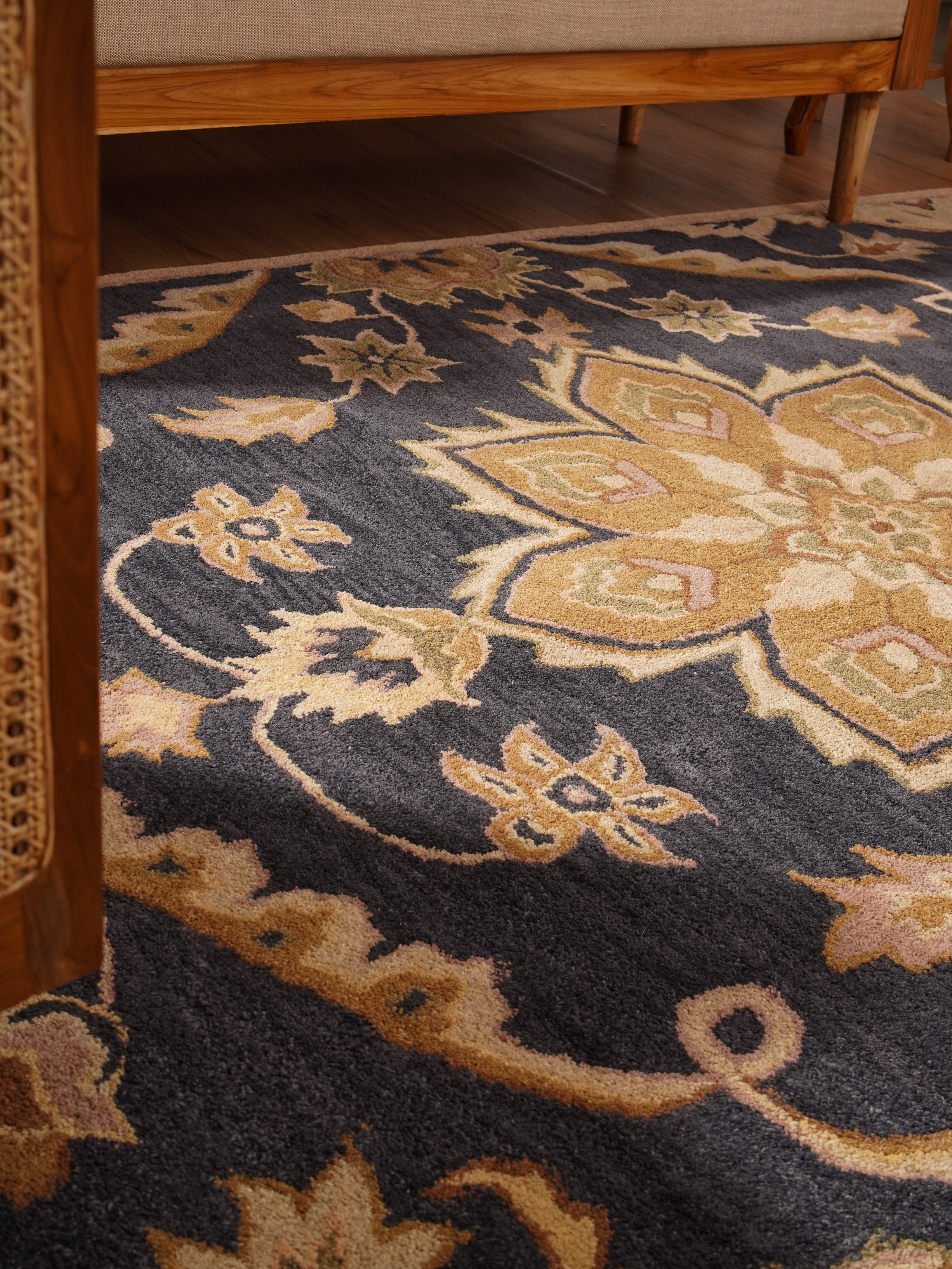 Aavira Hand Tufted Oriental Area Rug