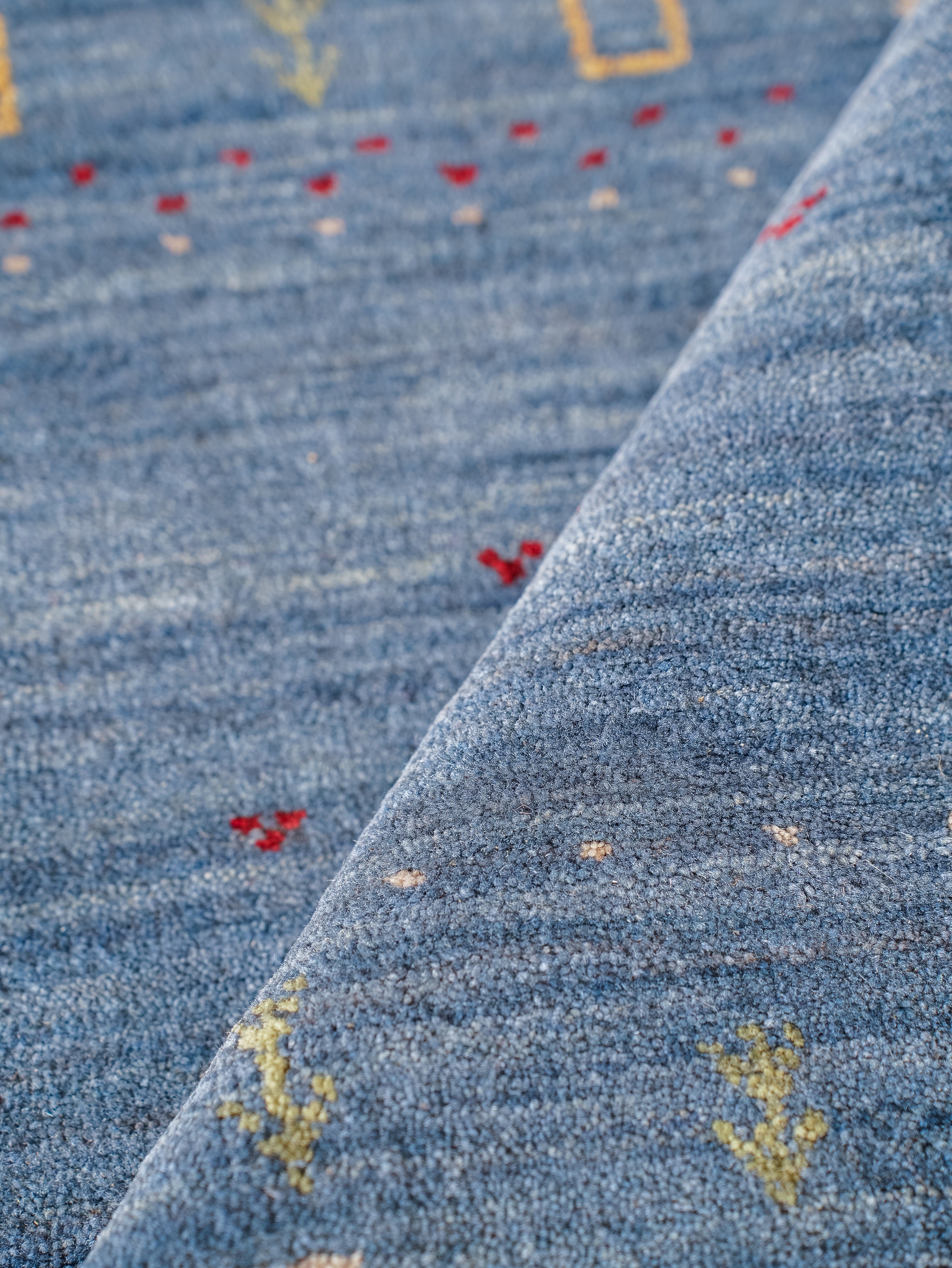 Kian Hand Knotted Wool Area Rug