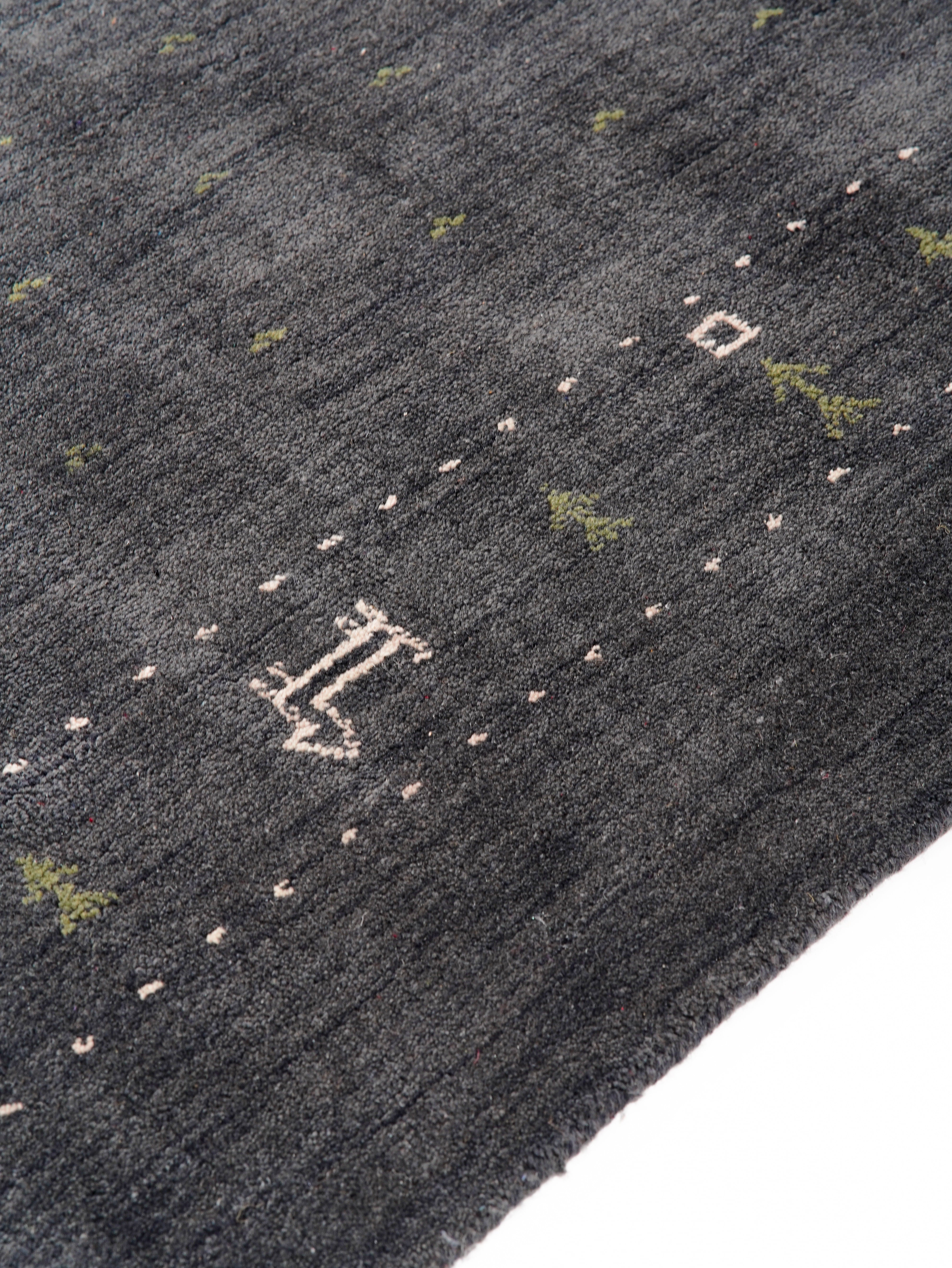 Kian Hand Knotted Wool Area Rug
