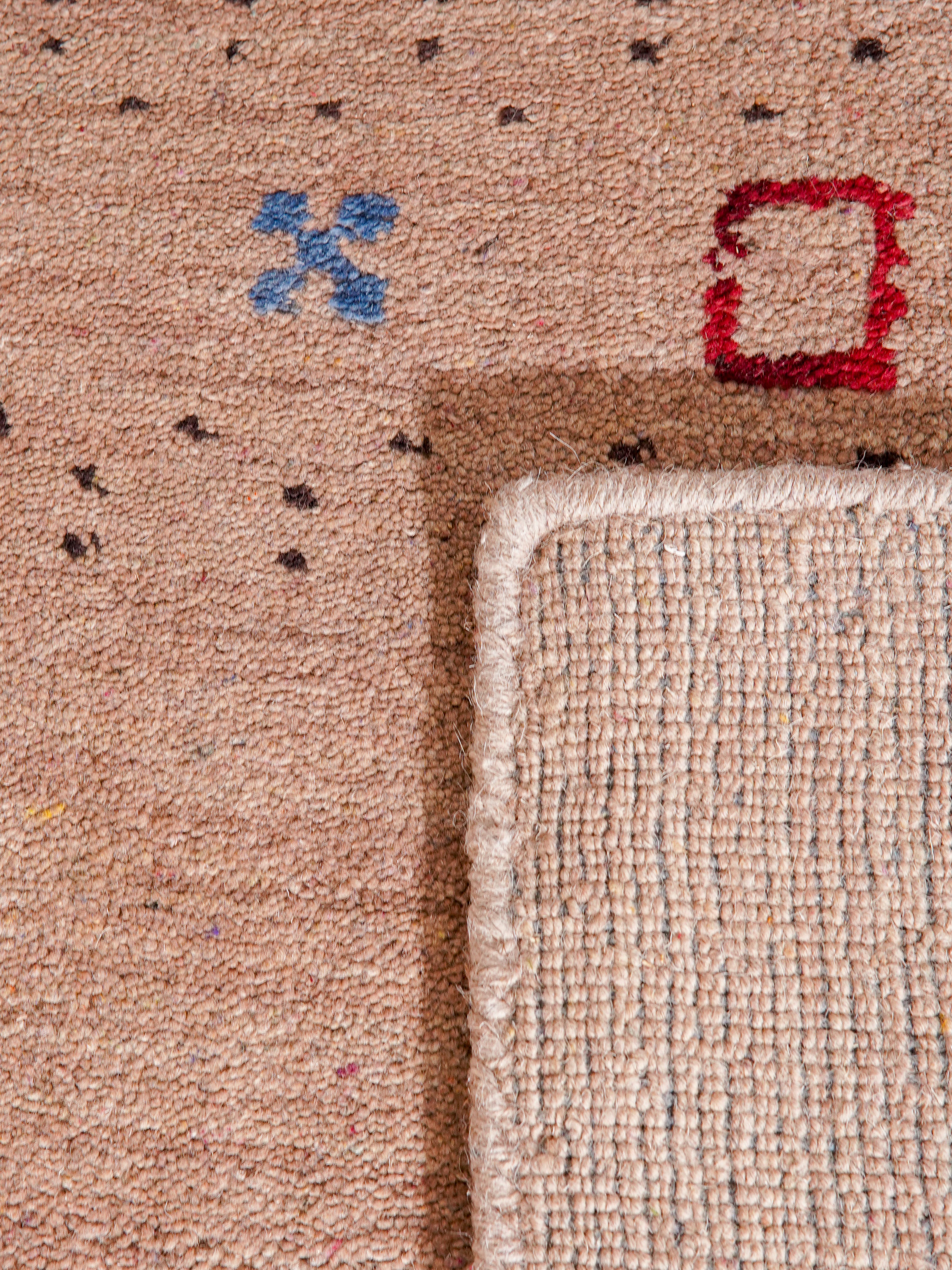 Kian Hand Knotted Wool Area Rug