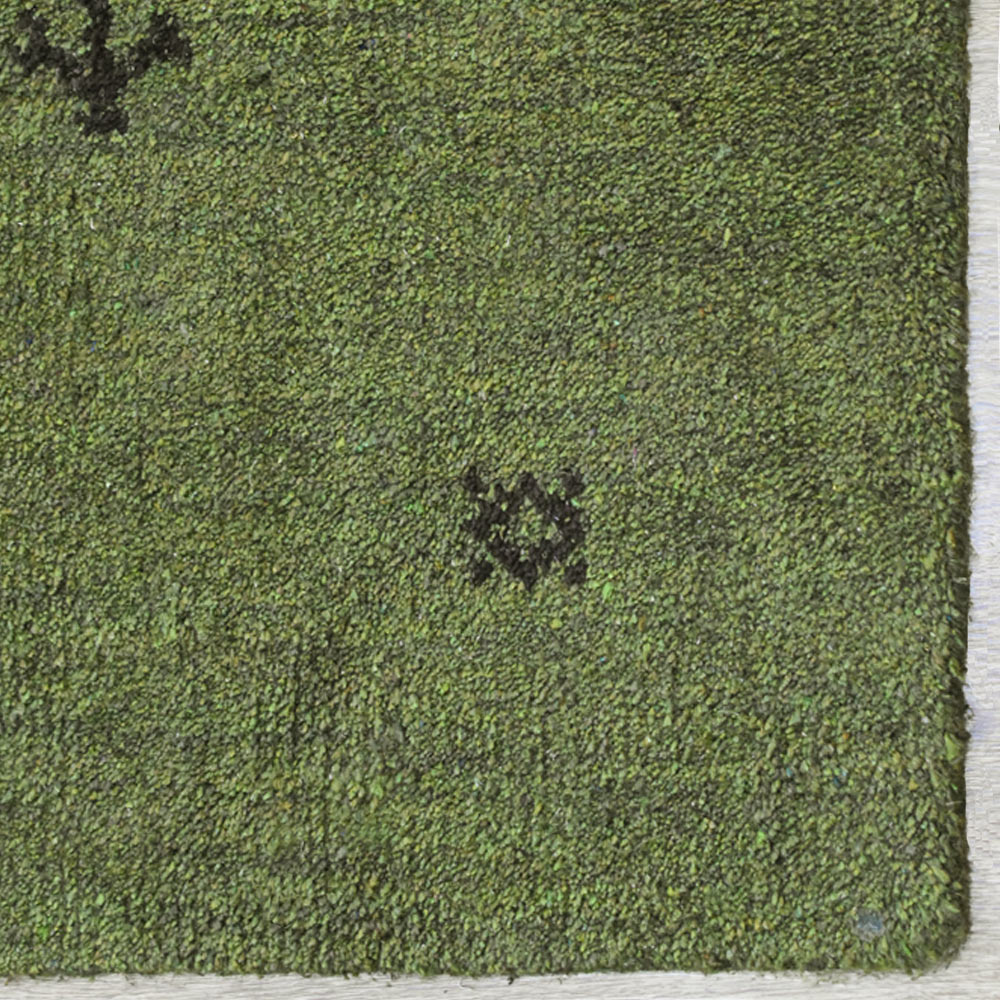 Iver Hand Knotted Silk & Wool Green Area Rug