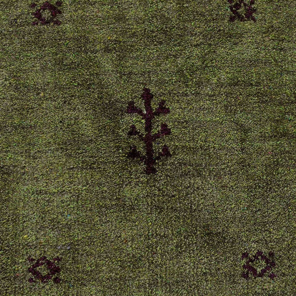 Iver Hand Knotted Silk & Wool Green Area Rug