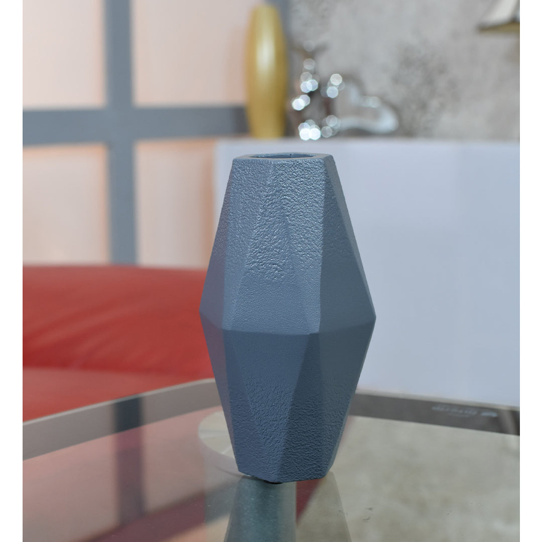 Eco-Friendly Handmade Aluminium Geometric Gray Vase For Indoor & Outdoor Use