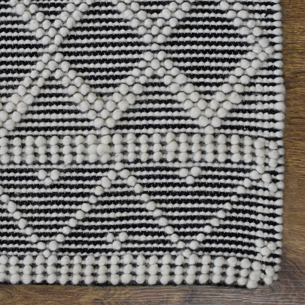 Atmos Hand Woven Flat Weave White & Black Rug