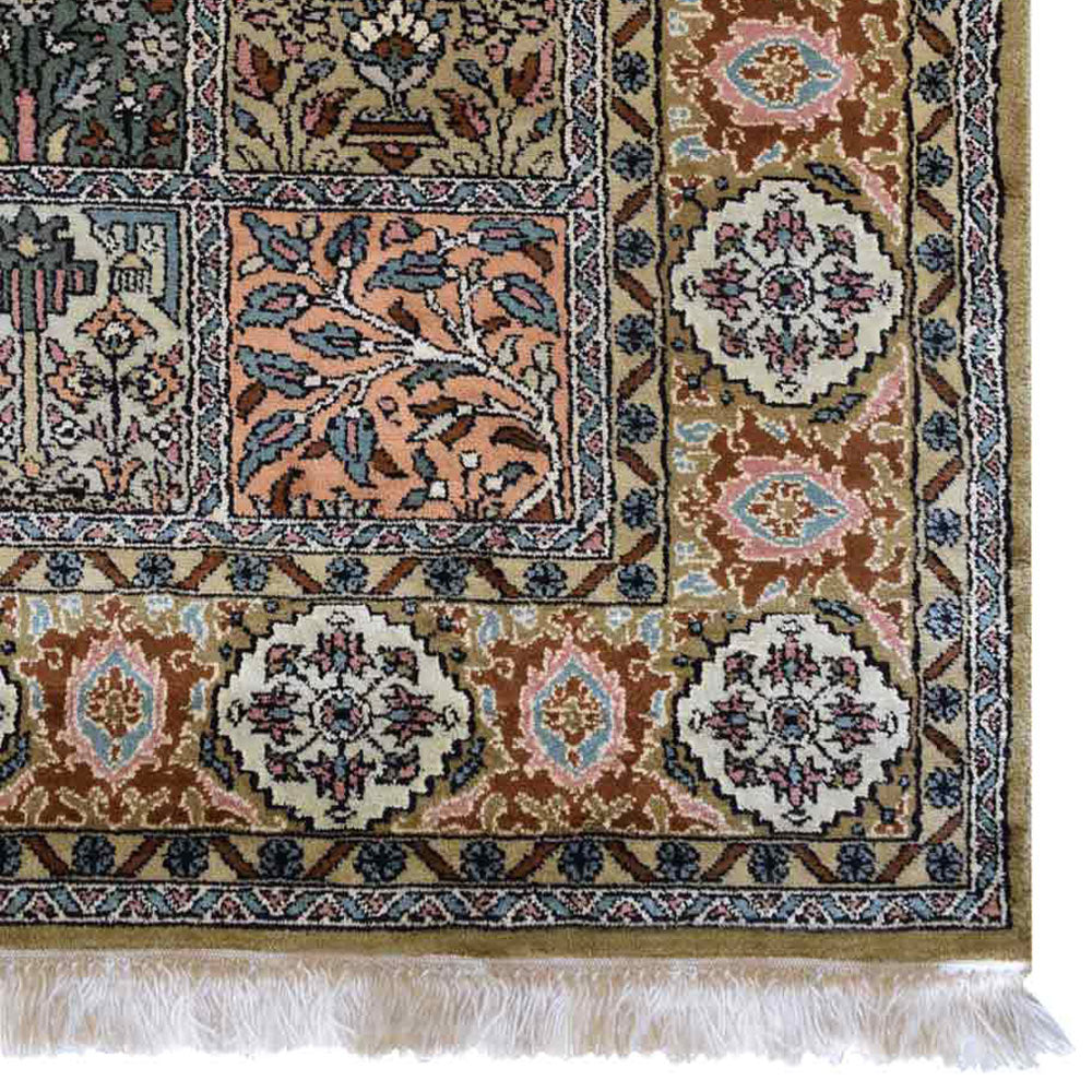 Ica Hand Knotted Persian Original Silk Area Rug