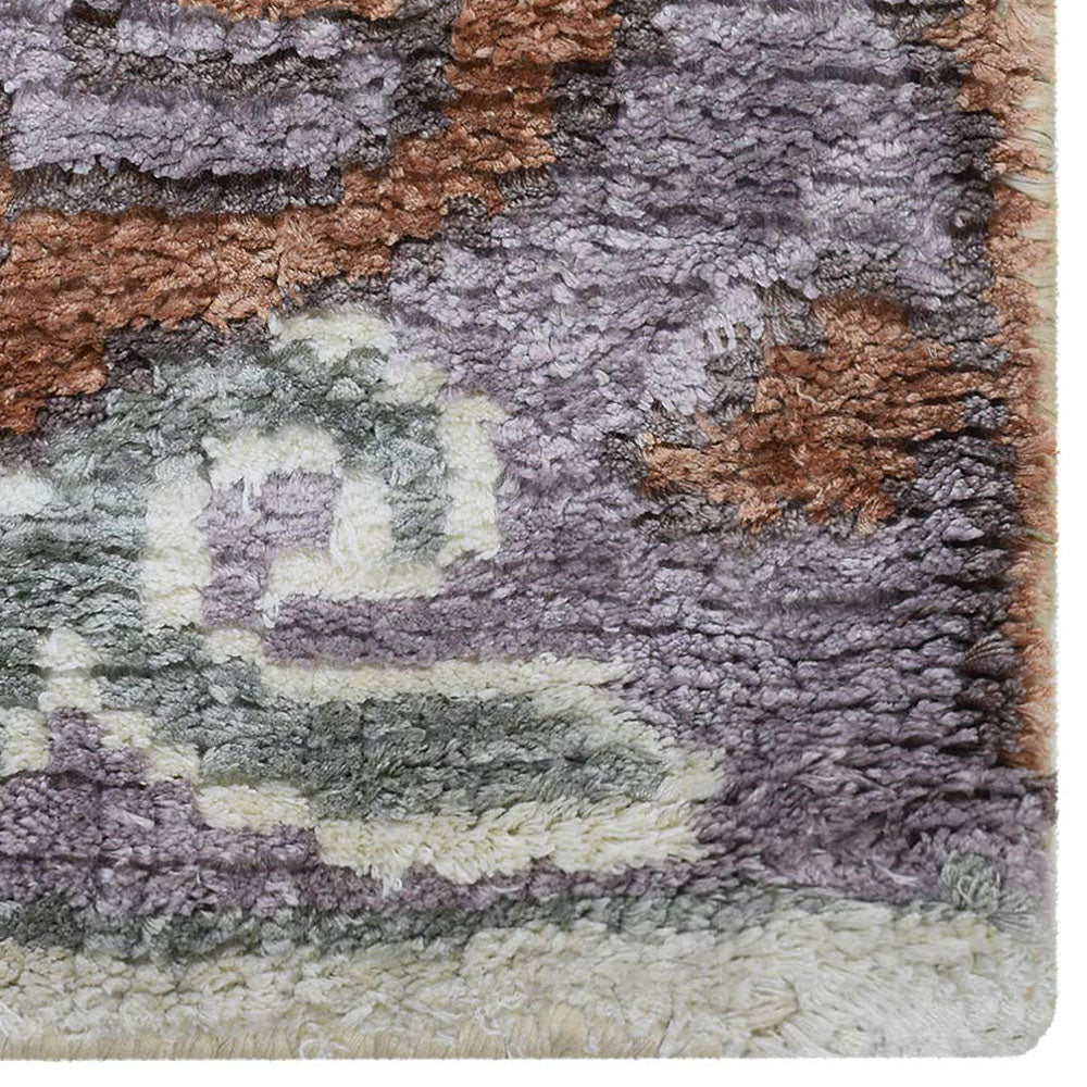 H?i An Hand Knotted Viscose Area Rug