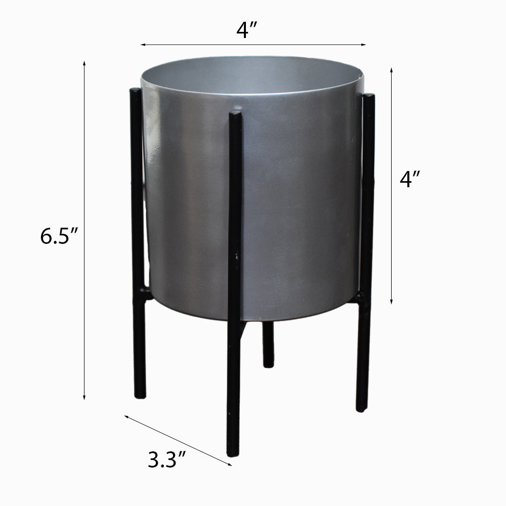 Quadra Iron Pot Planter