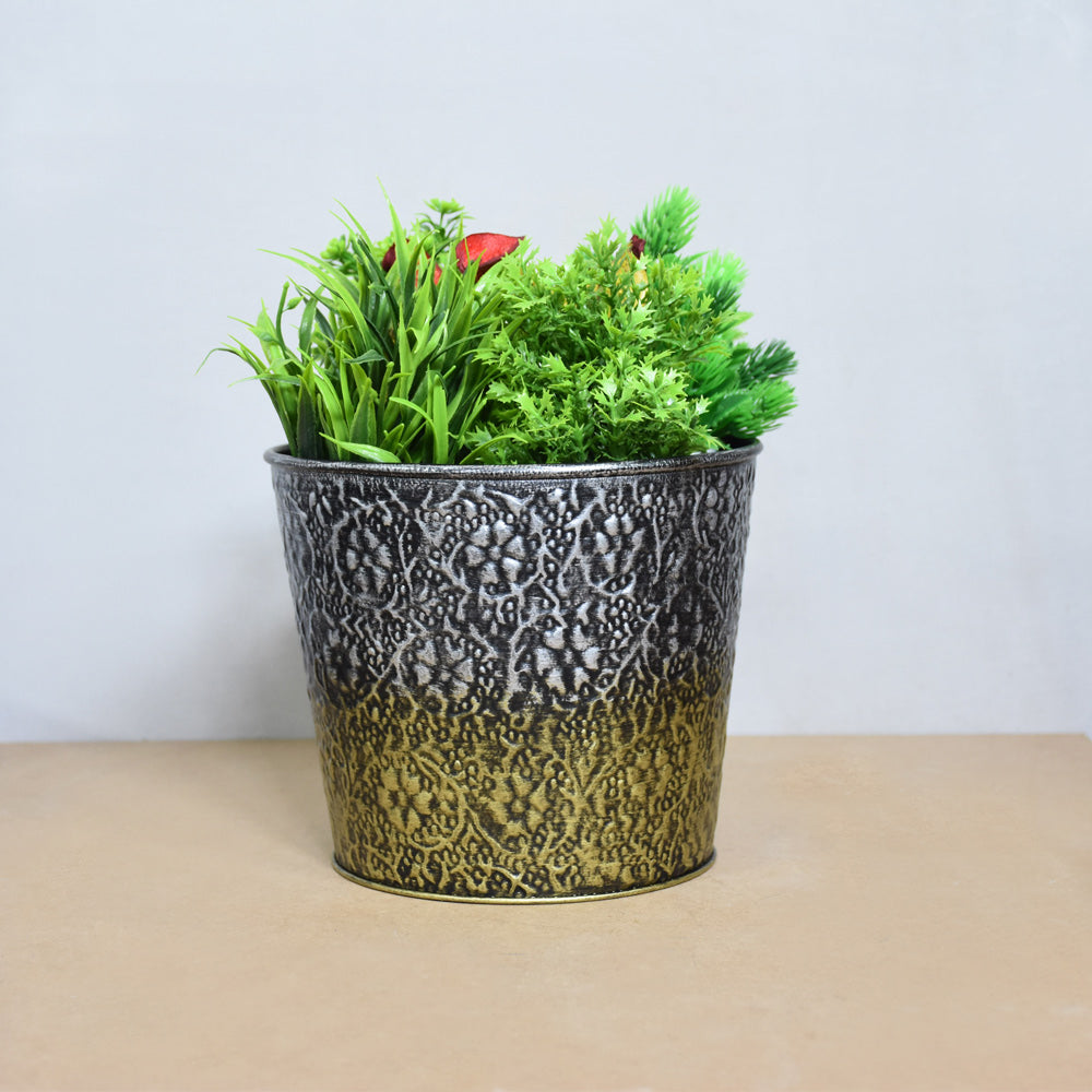 Kaelin Silver Pot Planter