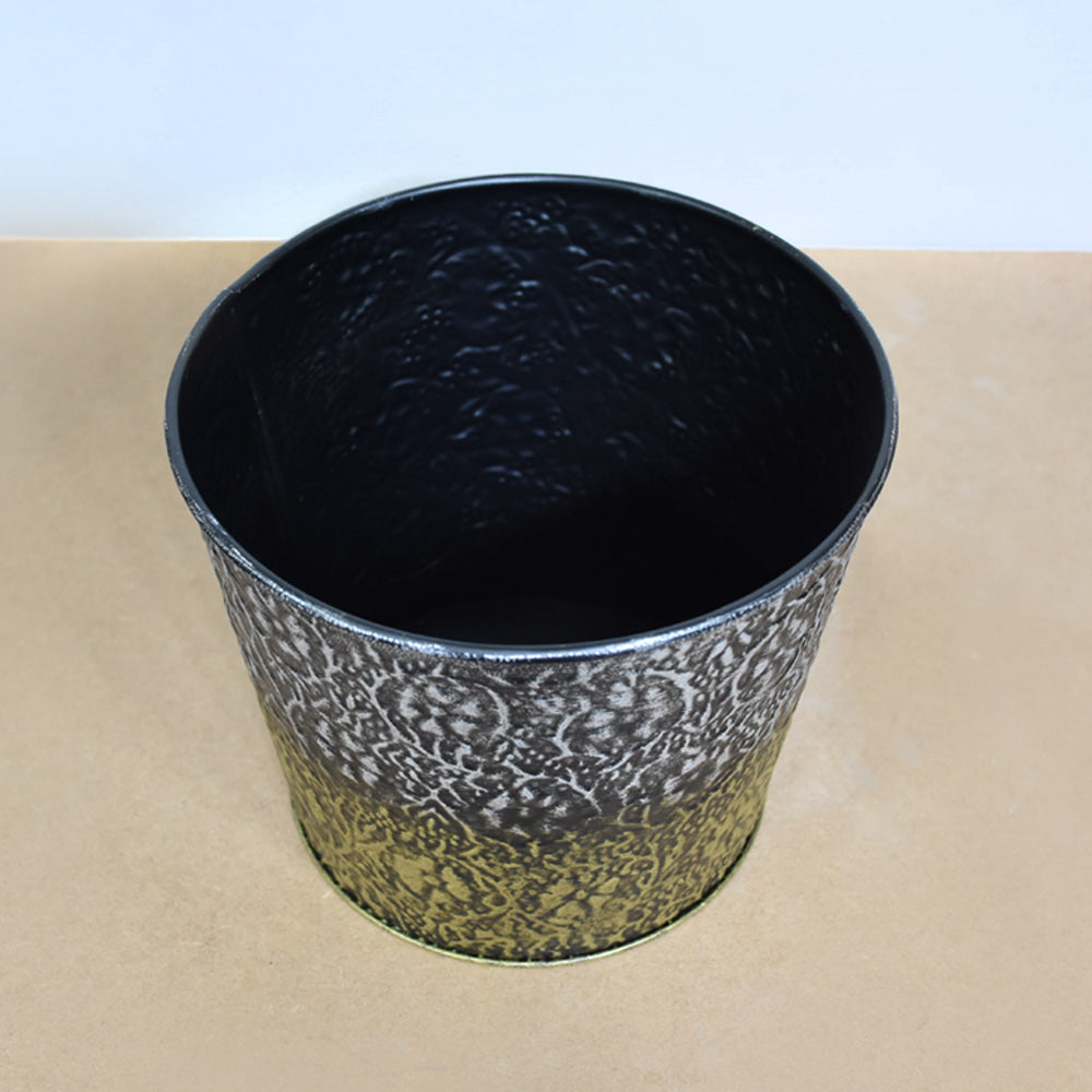 Kaelin Silver Pot Planter